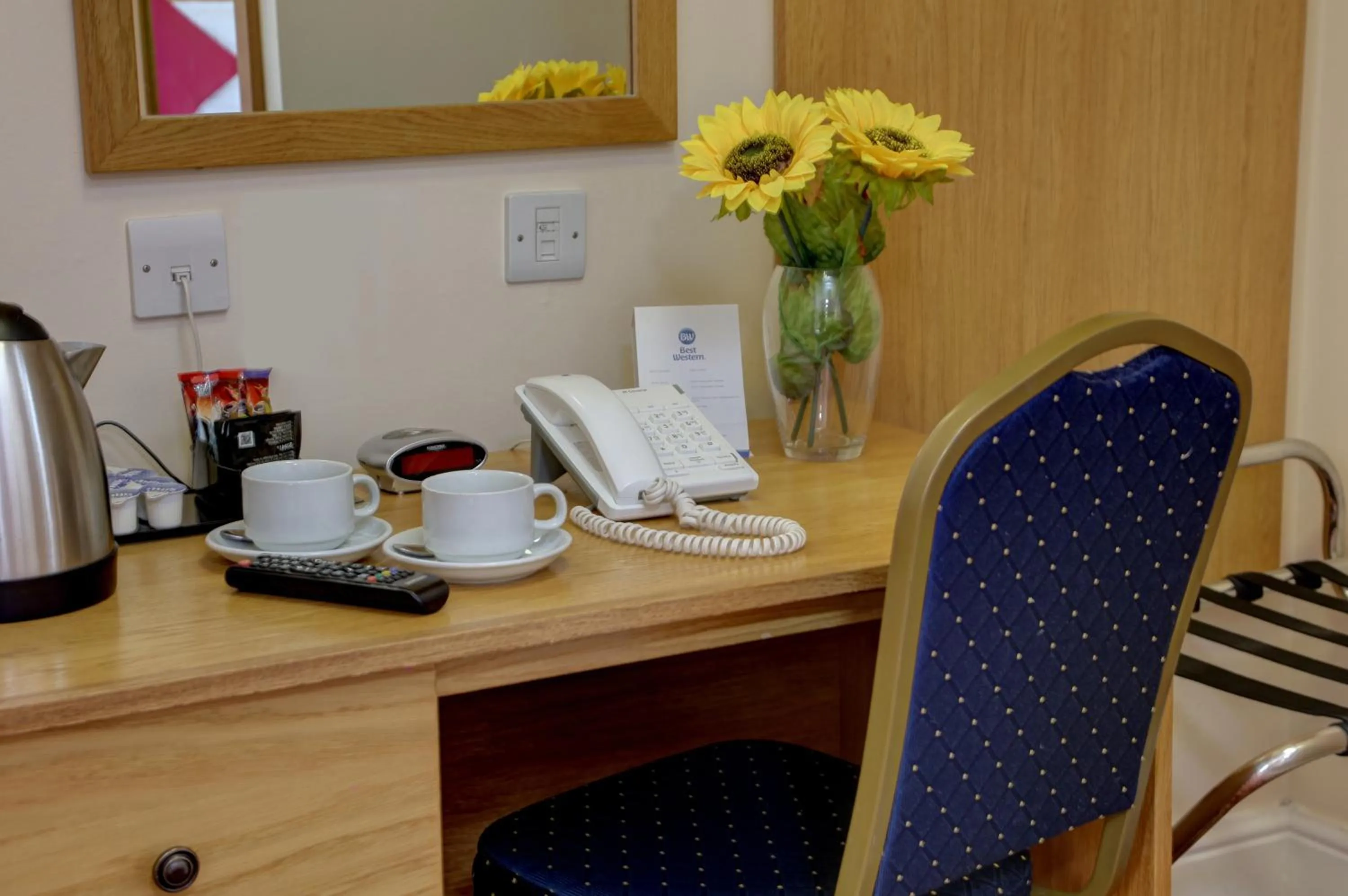 Coffee/tea facilities in Best Western Greater London