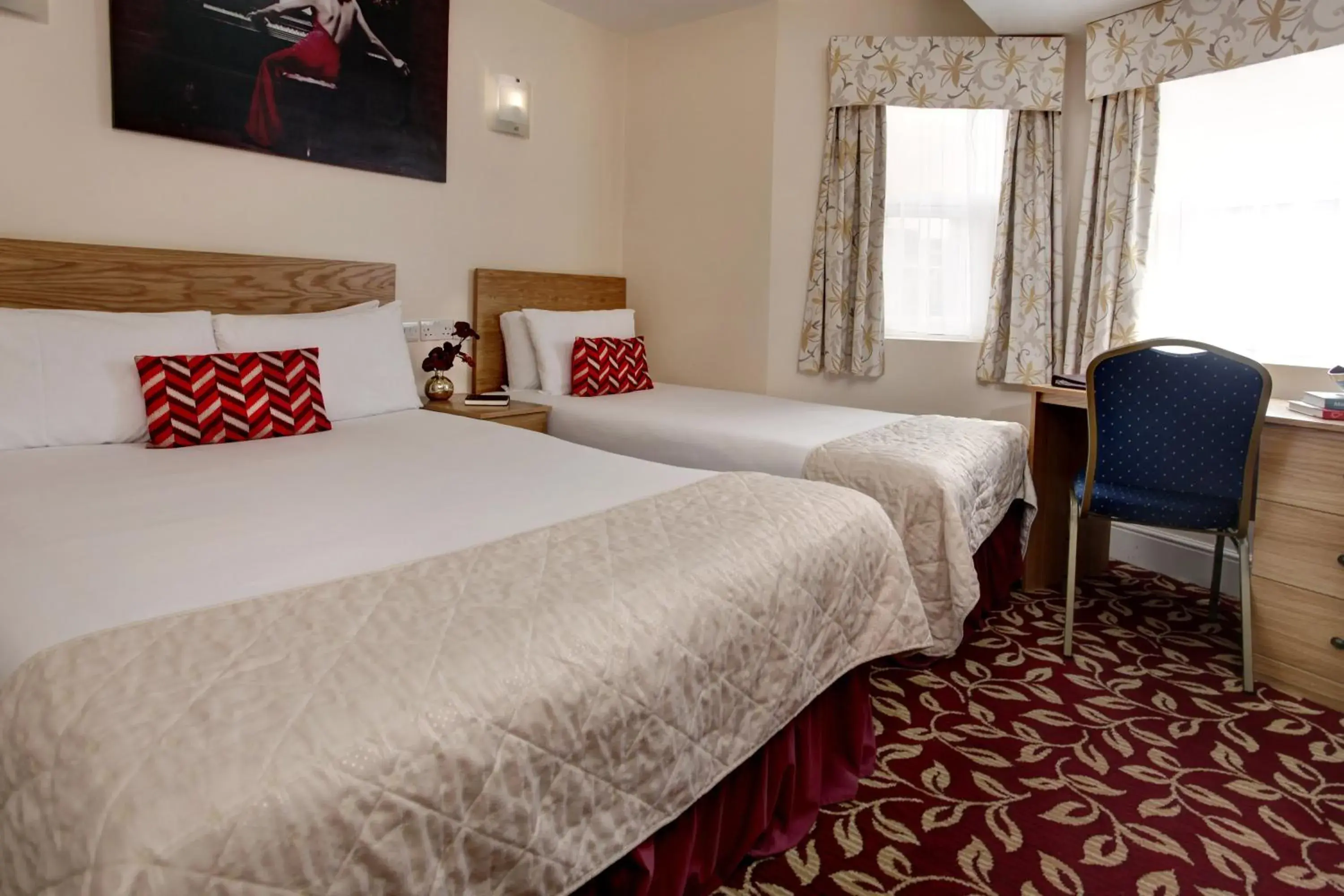 Bedroom, Bed in Best Western Greater London Bedroom, Bed in Best Western Greater London