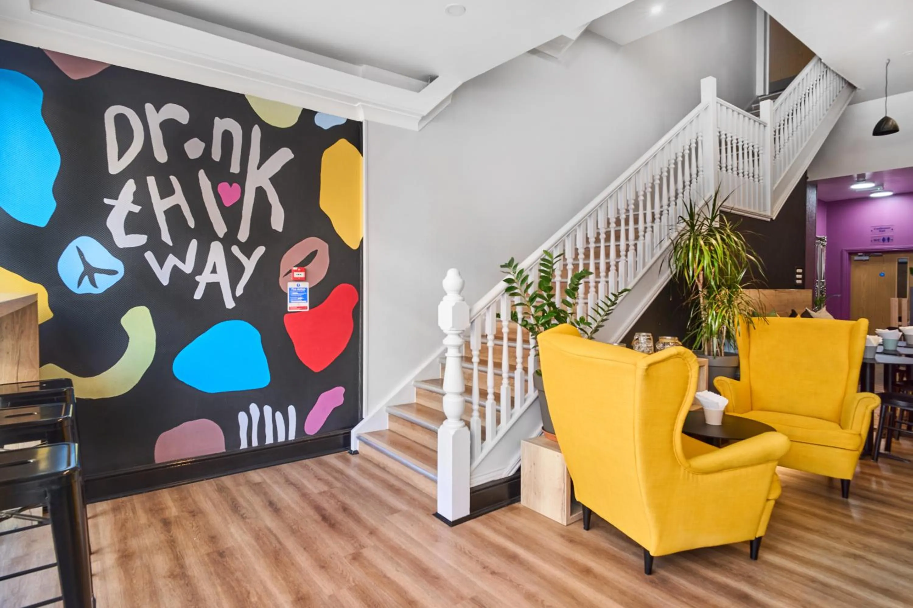 Seating area in Best Western Greater London