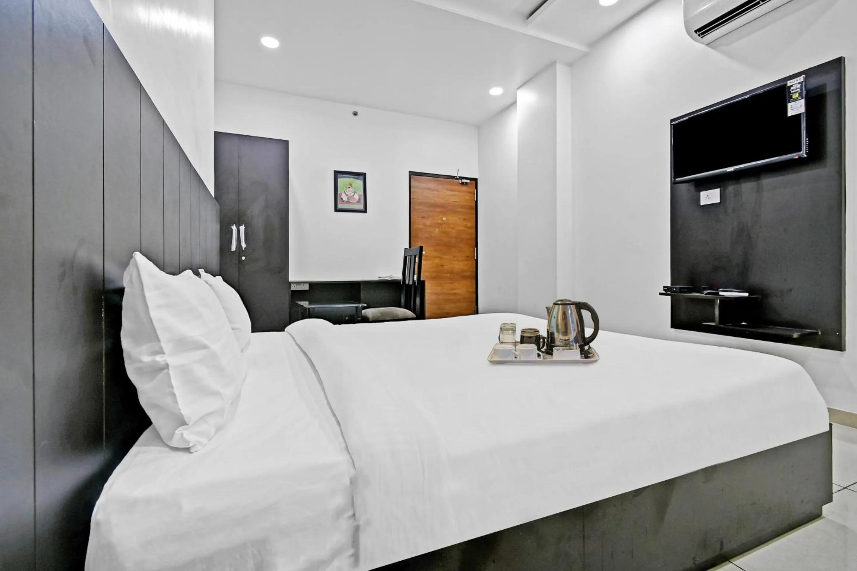 Lobby or reception, Bed in Townhouse by My Stay