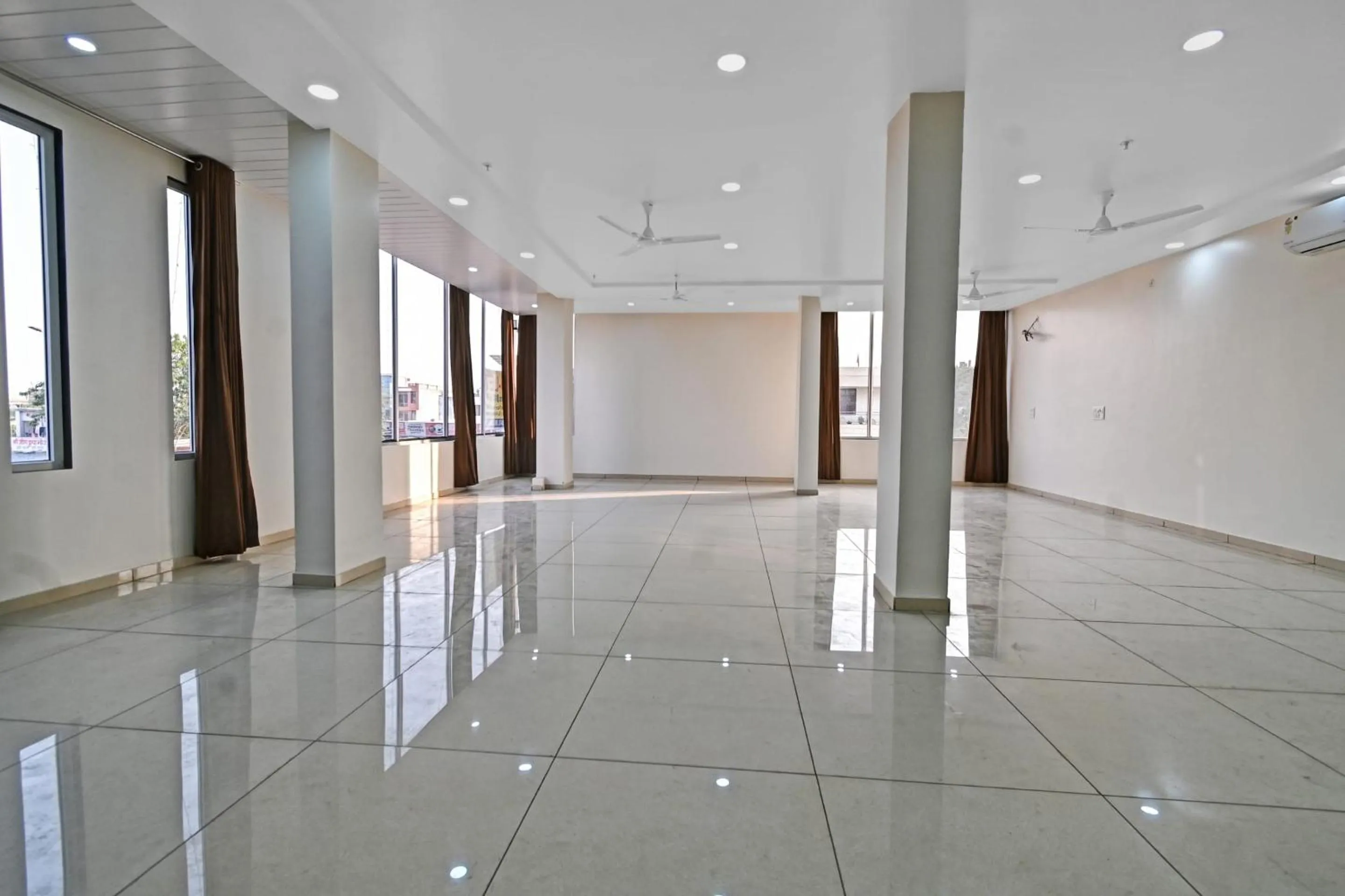 Lobby or reception in Townhouse by My Stay