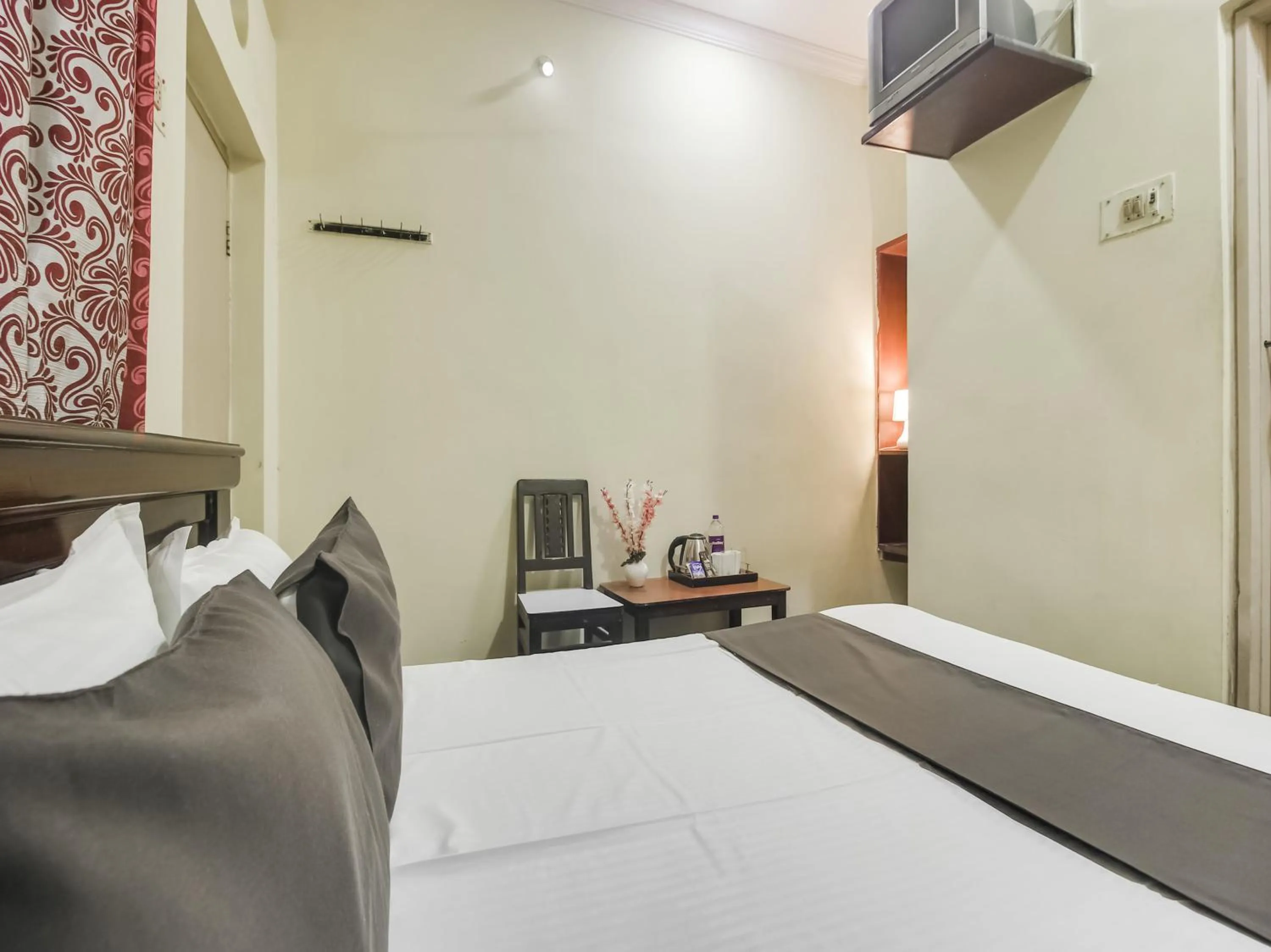 Bedroom, Bed in Hotel O Sri Gopi Mini Guest House Near Erragadda Metro Station