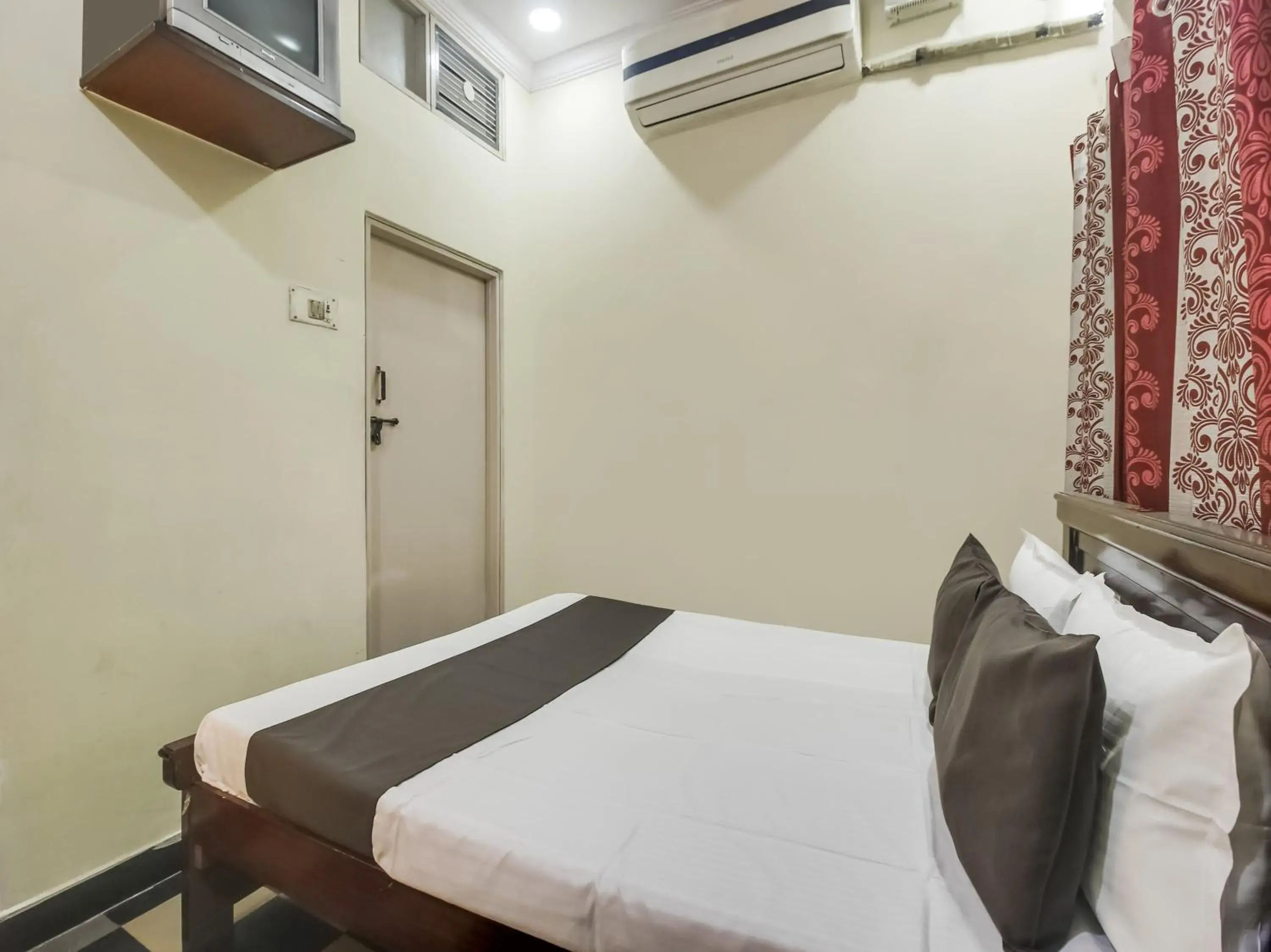 Hotel O Sri Gopi Mini Guest House Near Erragadda Metro Station Hotel O Sri Gopi Mini Guest House Near Erragadda Metro Station
