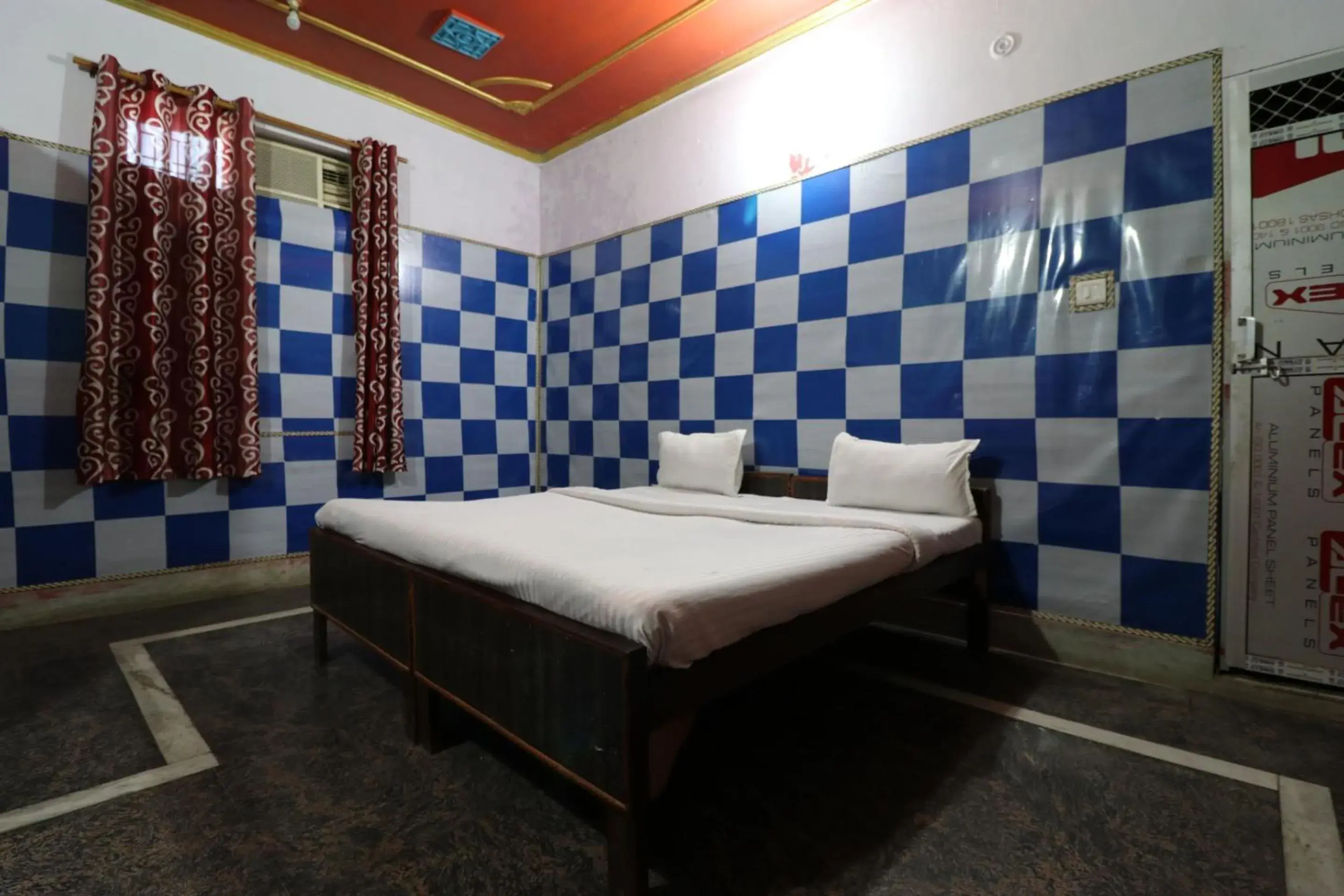 Bedroom, Bed in Capital O Honey Hotel Bedroom, Bed in Capital O Honey Hotel