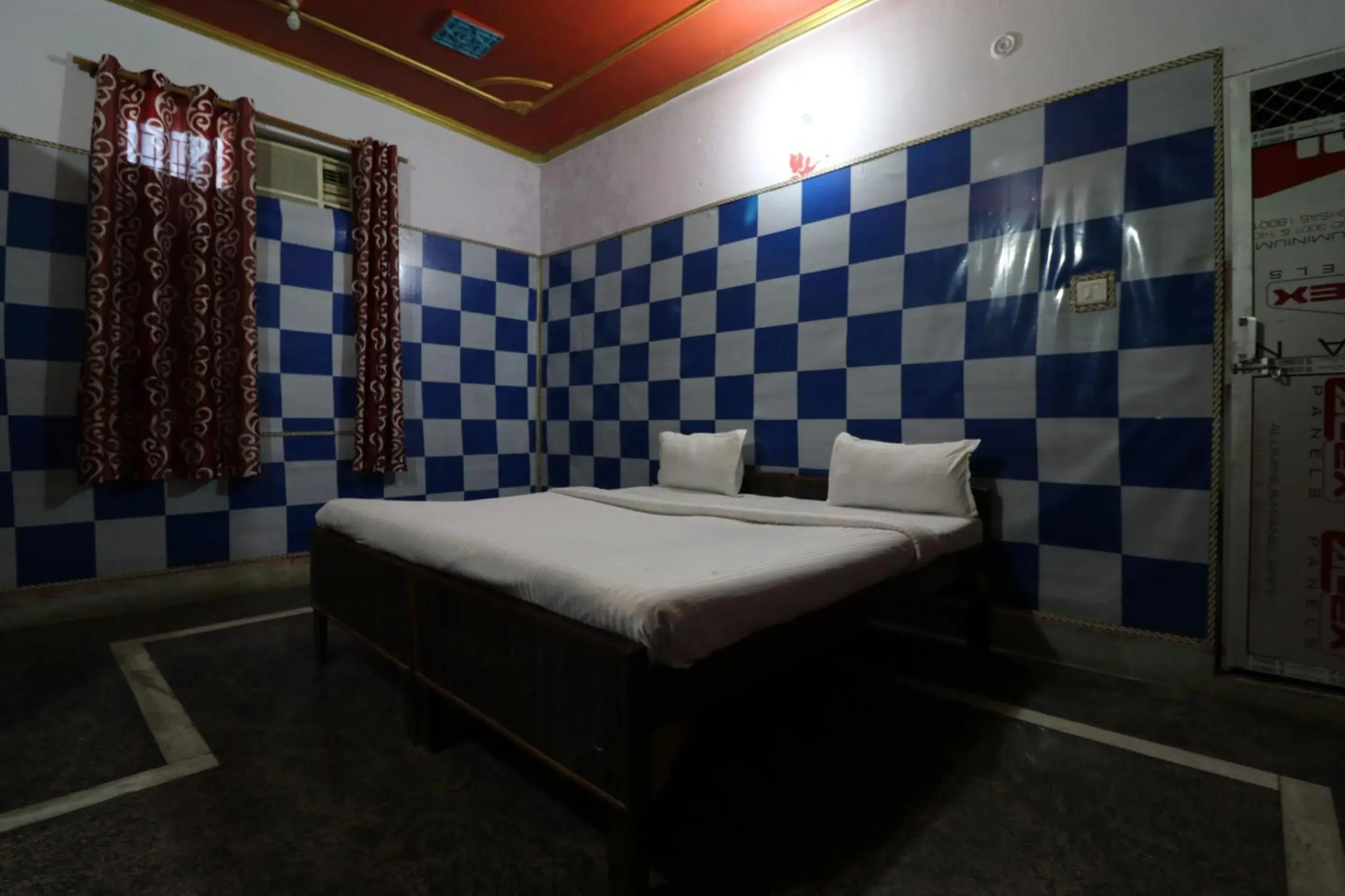Bedroom, Bed in Capital O Honey Hotel Bedroom, Bed in Capital O Honey Hotel