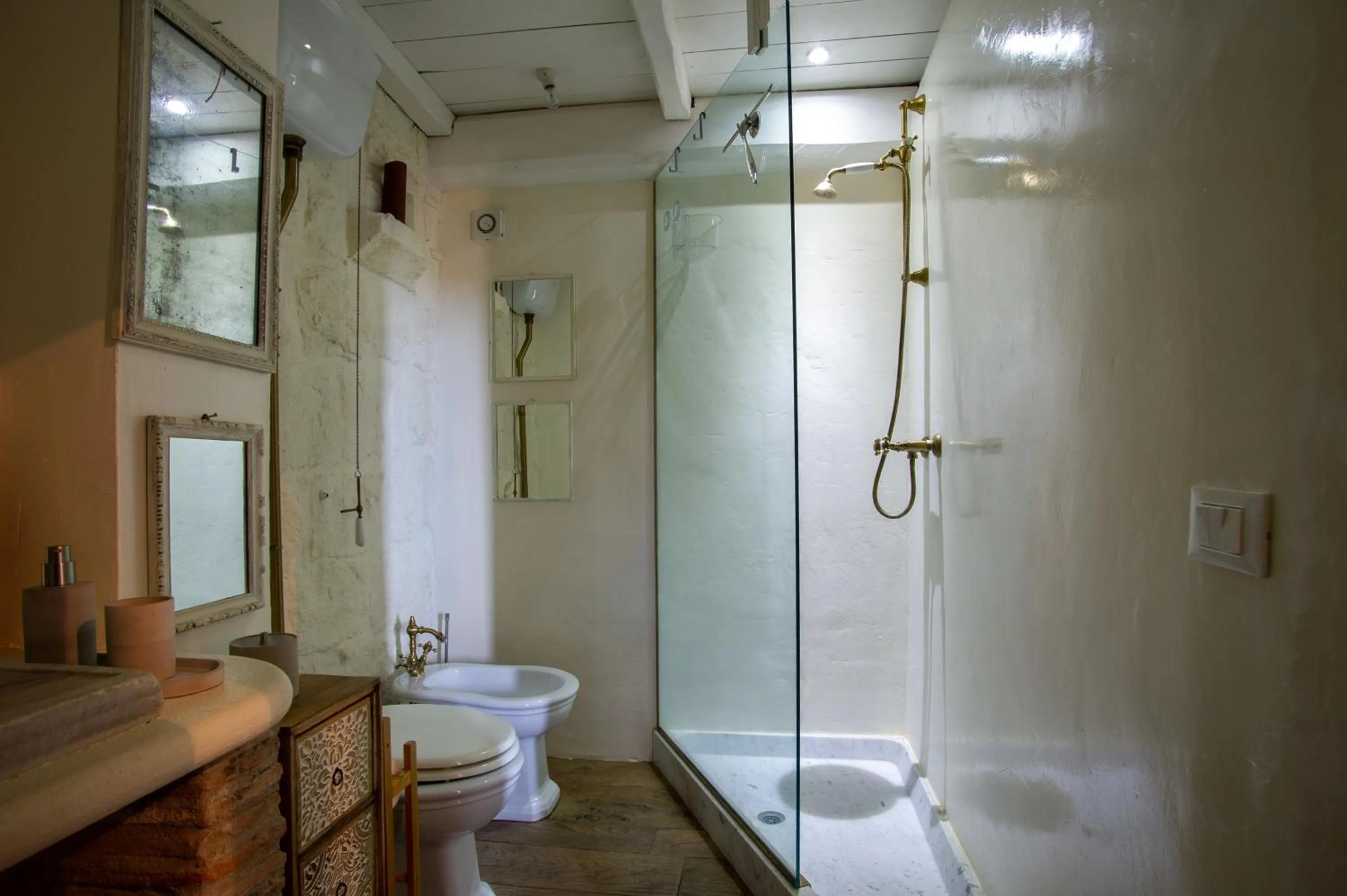 Shower in La Suite del Borgo