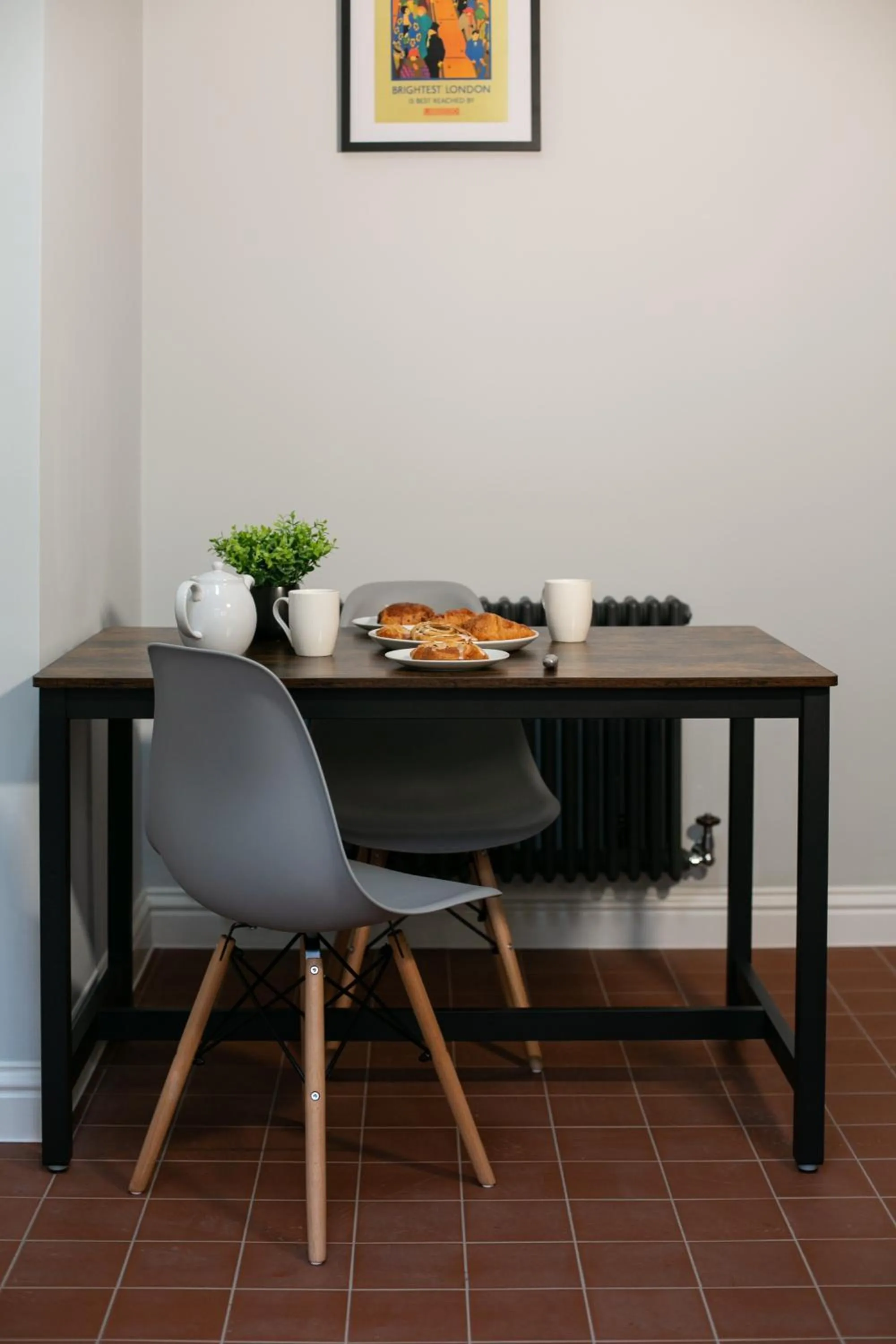 Dining area in Accommodation at Salomons Estate