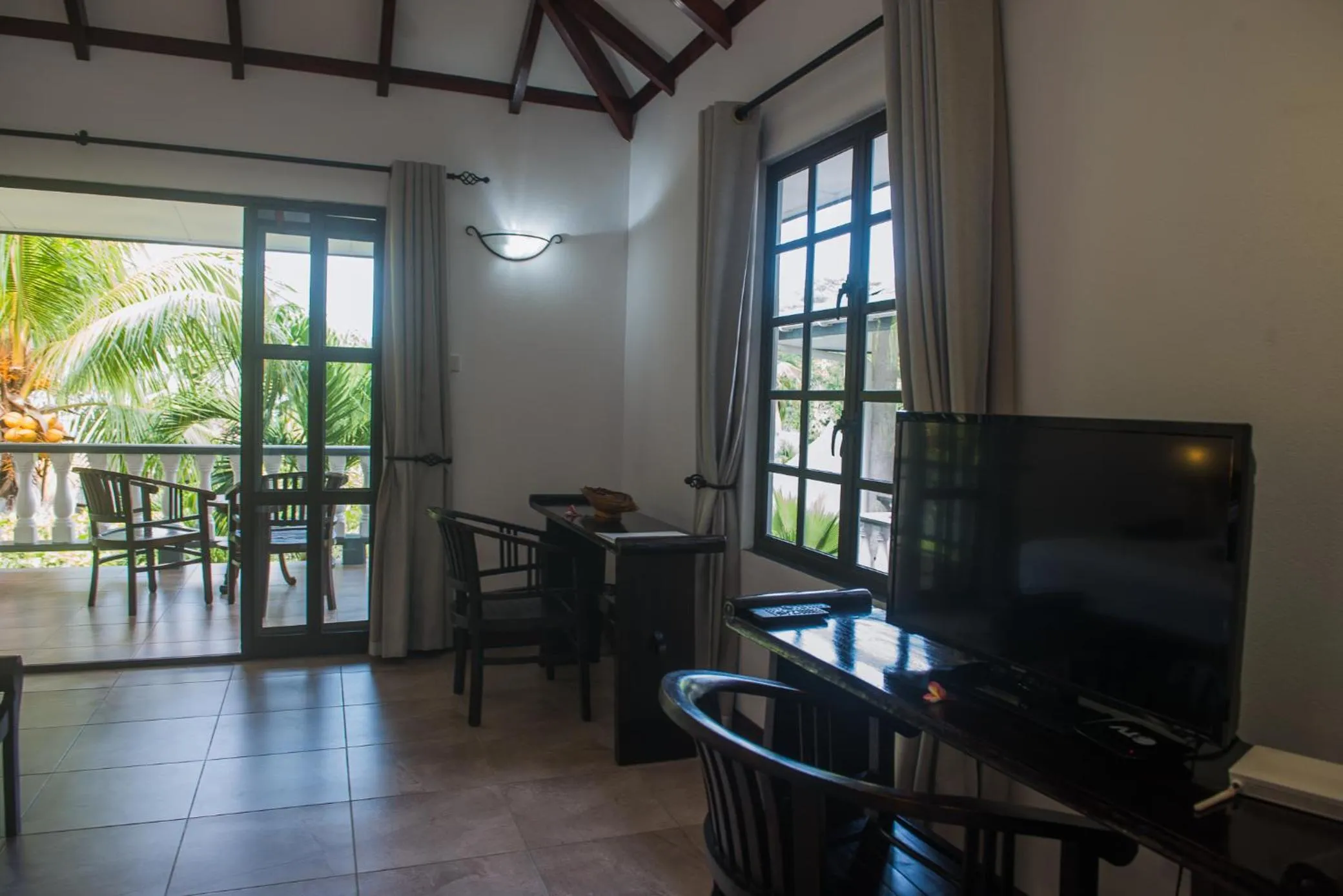 Bedroom in Hotel Chateau St Cloud