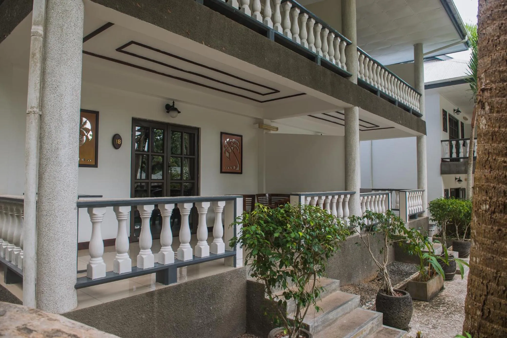 Property building in Hotel Chateau St Cloud