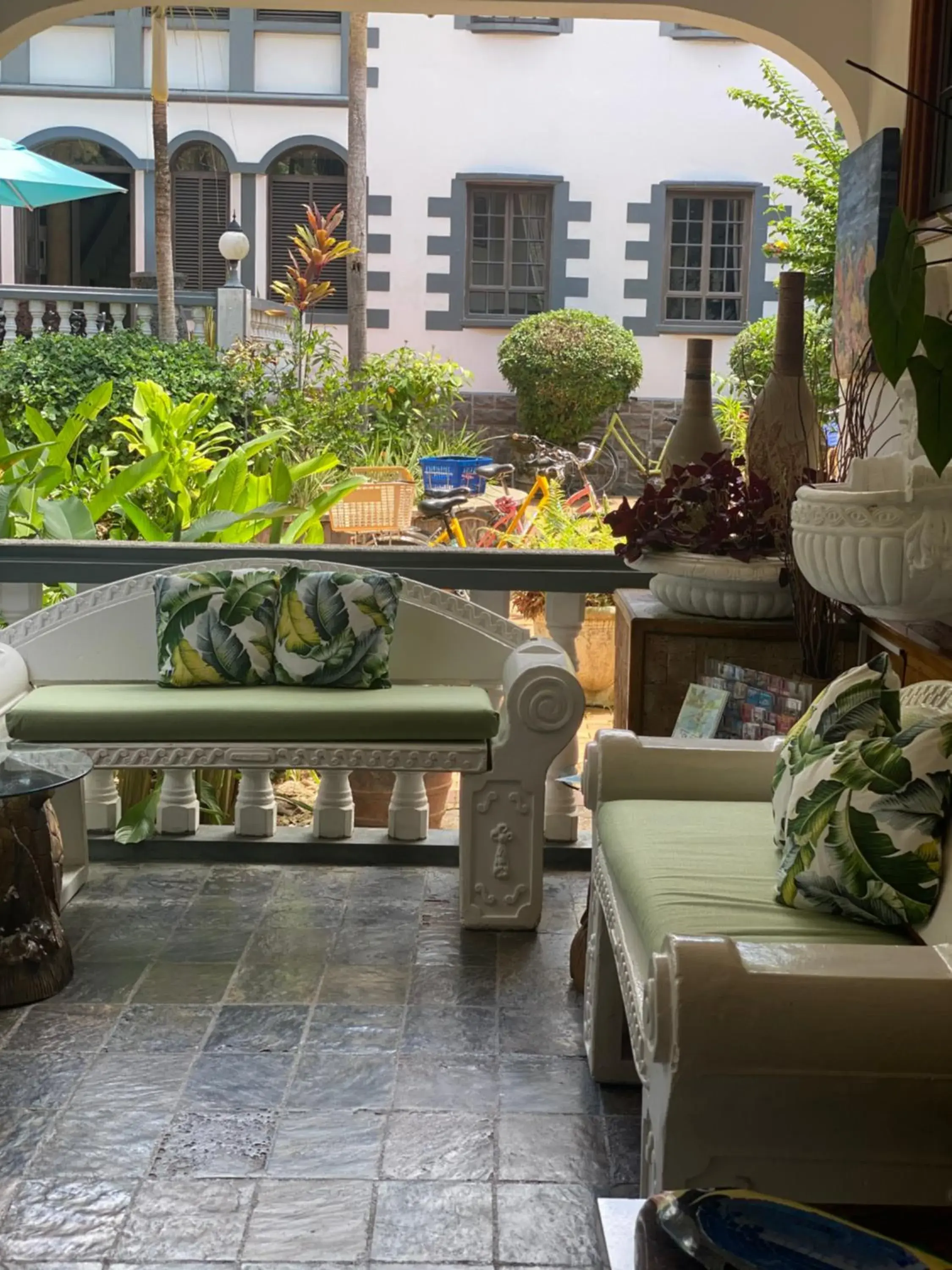 Lobby or reception in Hotel Chateau St Cloud Lobby or reception in Hotel Chateau St Cloud