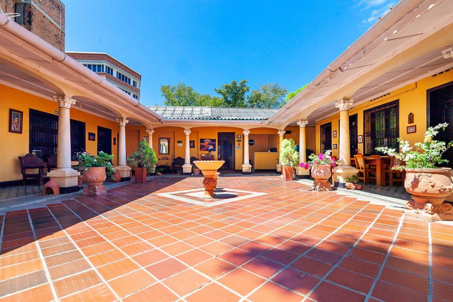 Hotel Colonial La Casa De Siempre