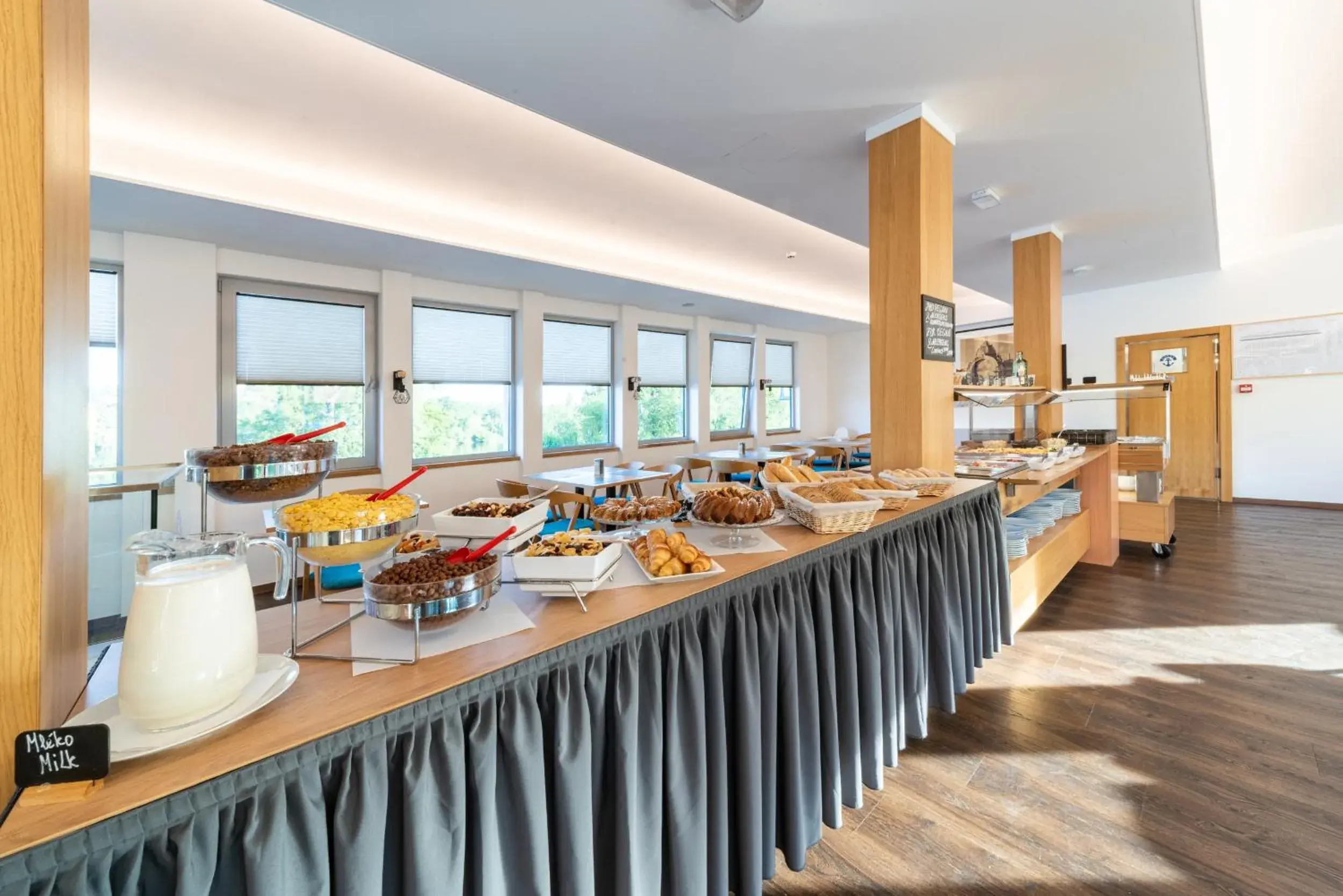 Restaurant/places to eat in Botel Racek Restaurant/places to eat in Botel Racek