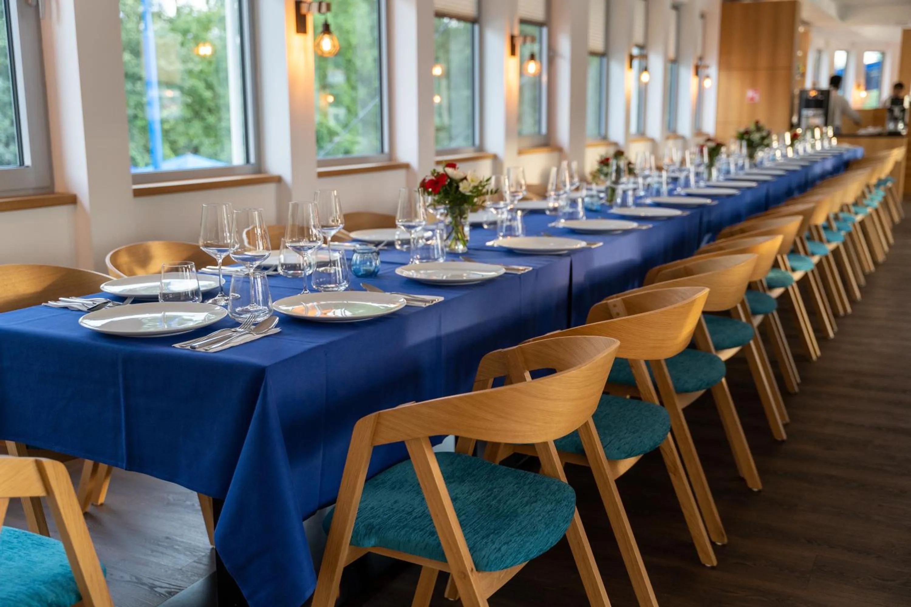 Restaurant/places to eat in Botel Racek