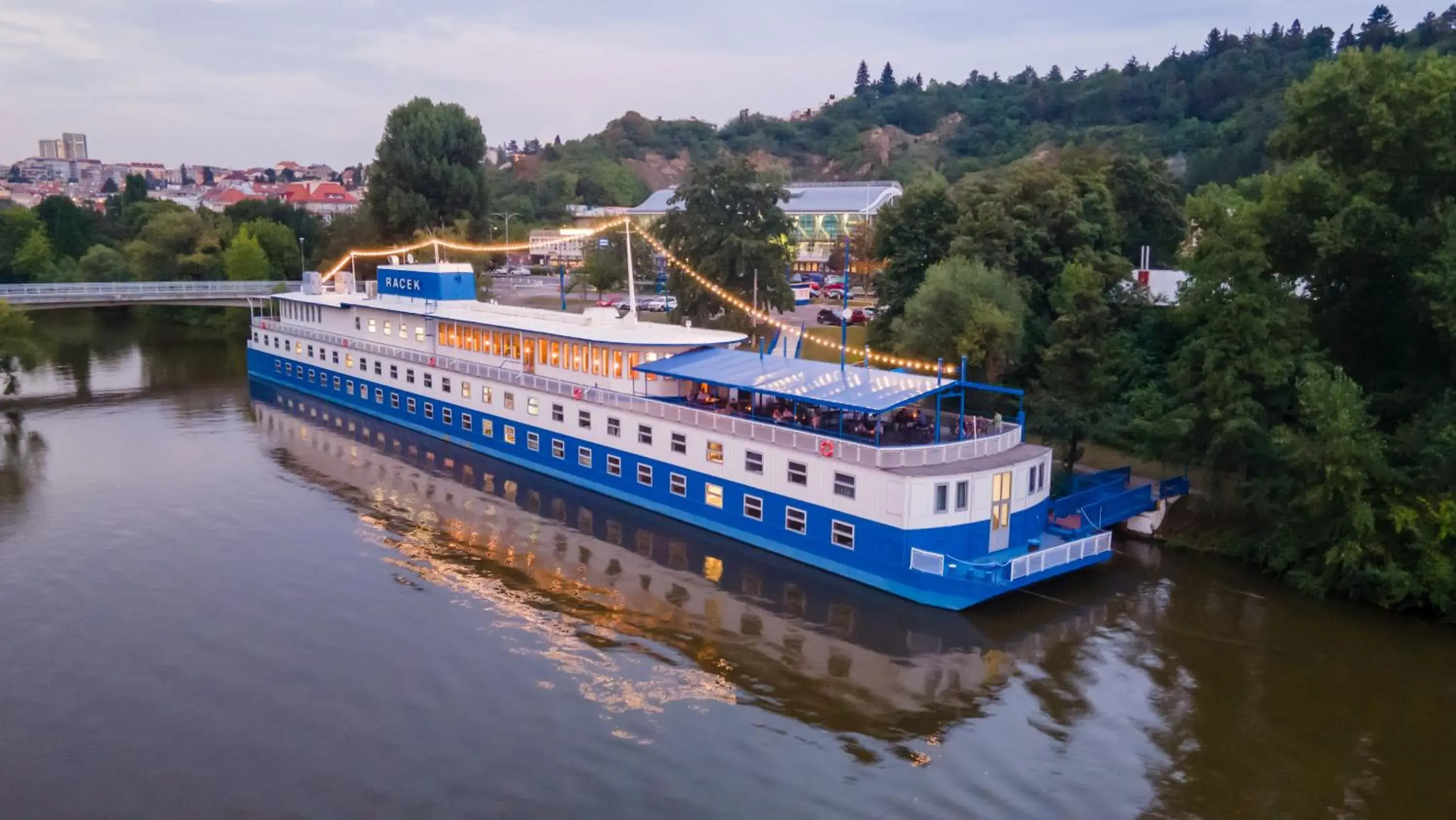 Botel Racek Botel Racek