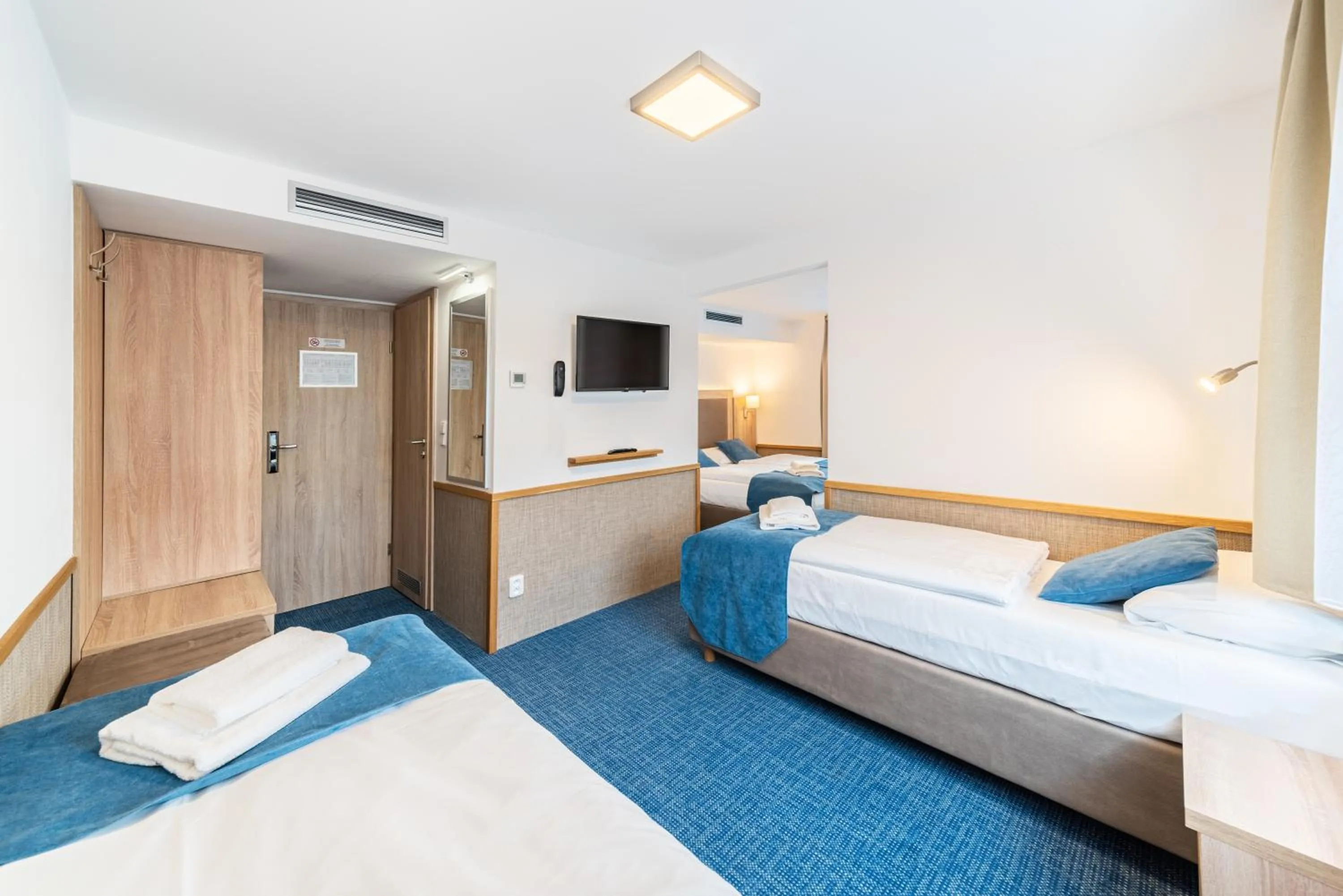 Photo of the whole room, Bed in Botel Racek