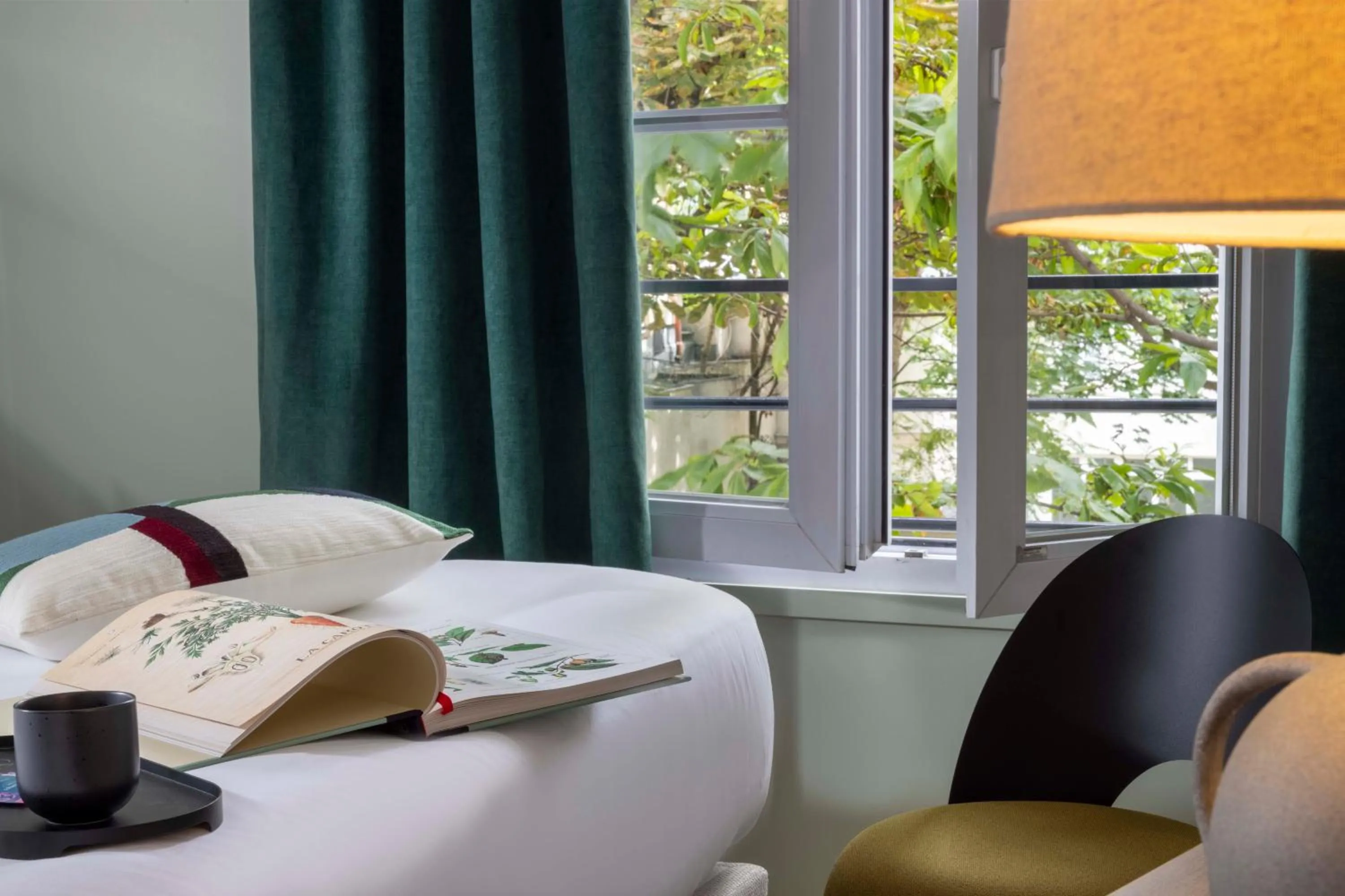 Bed in Hôtel La Canopée