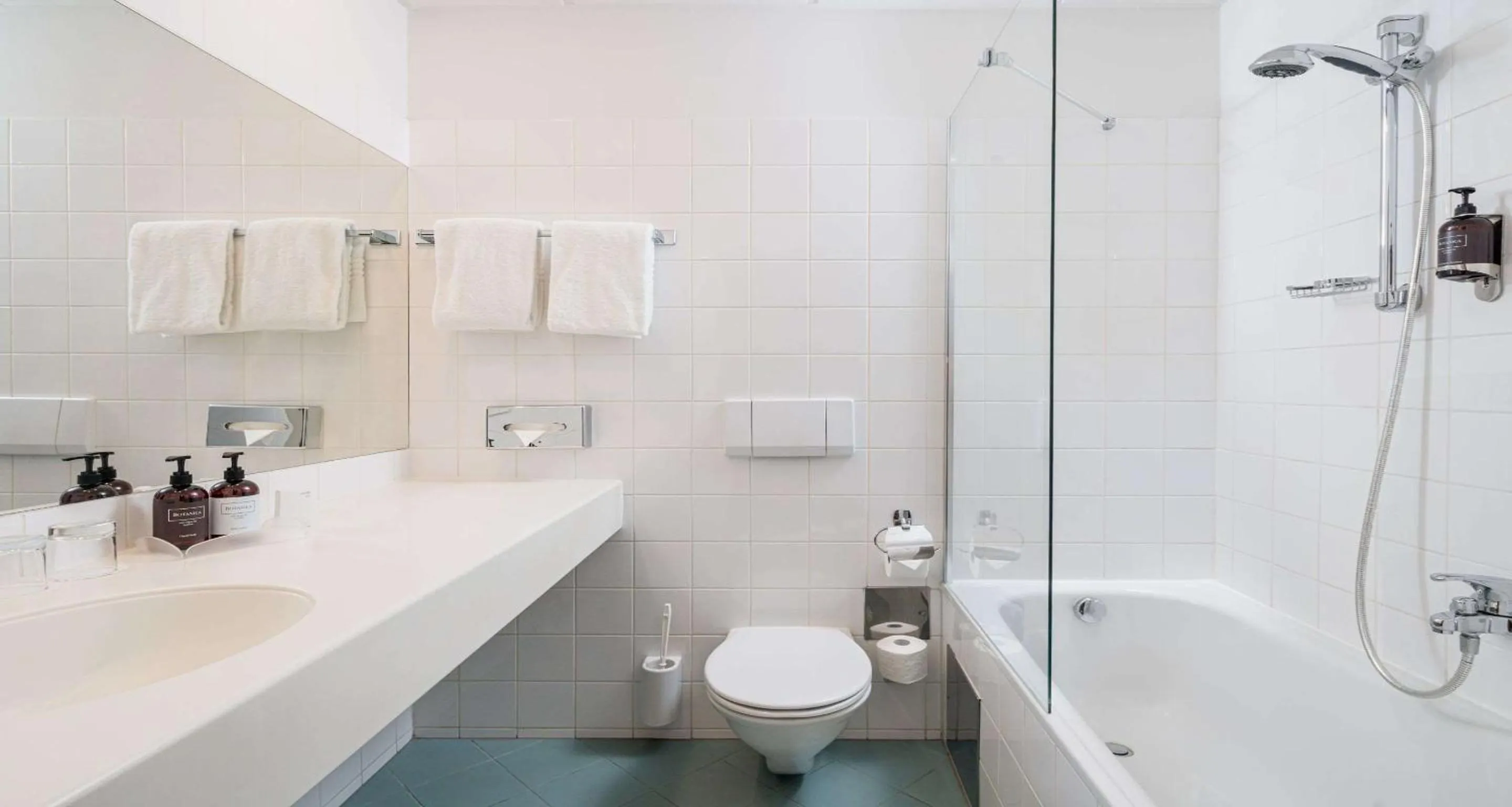 Bathroom in Best Western Hotel Moran