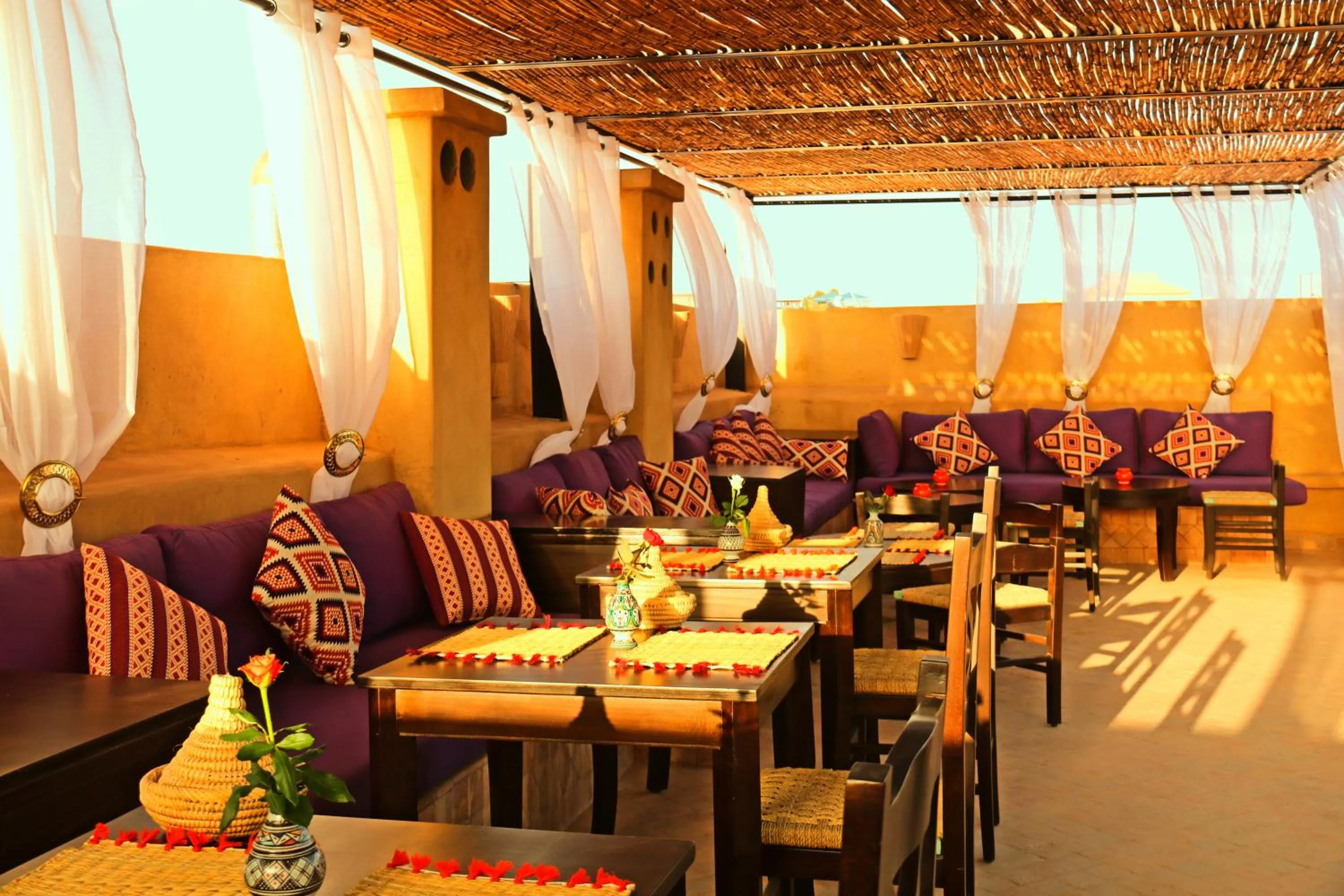 Restaurant/places to eat in Riad Sultan Suleiman