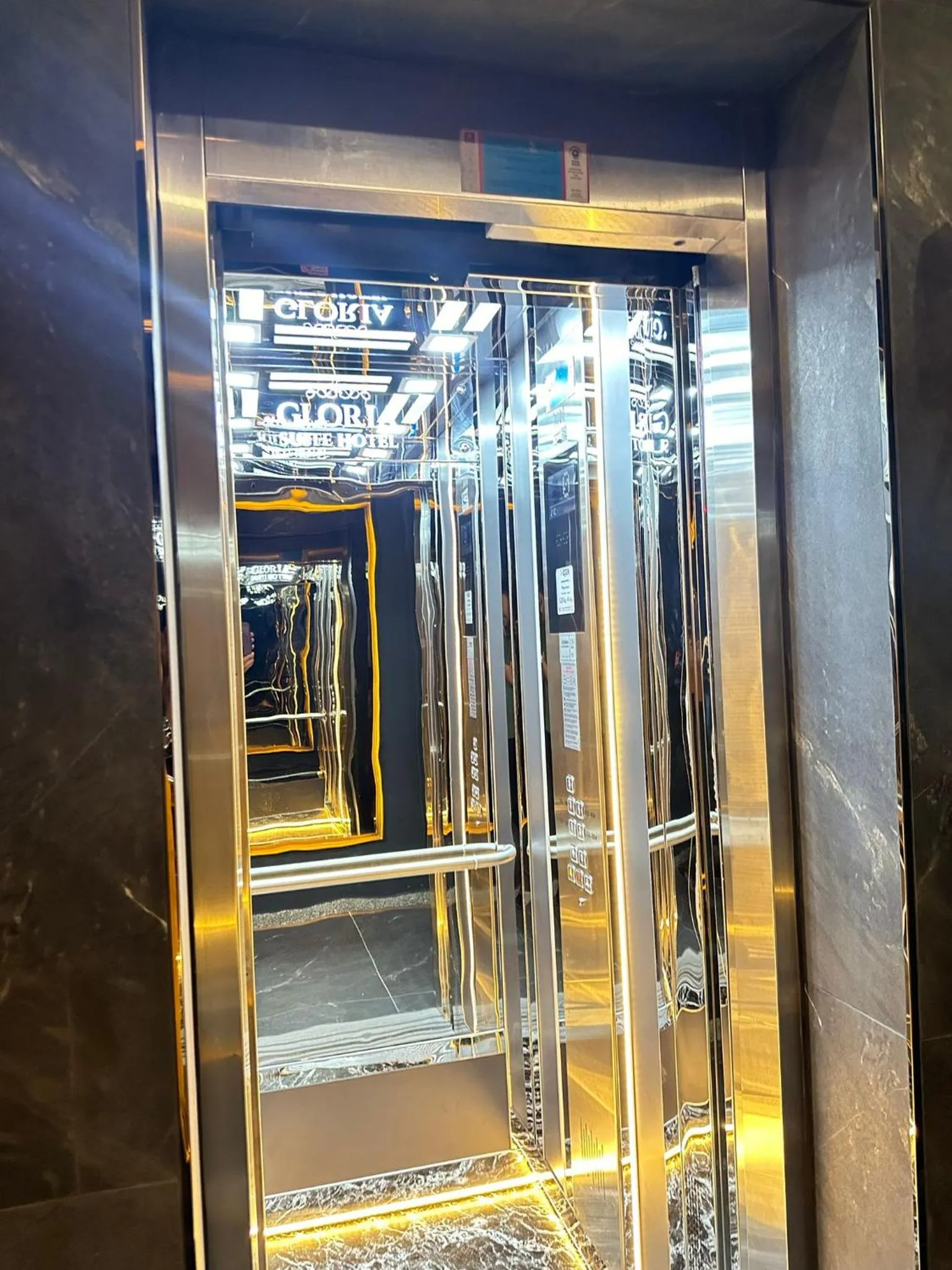elevator in Trabzon Gloria Suite Hotel