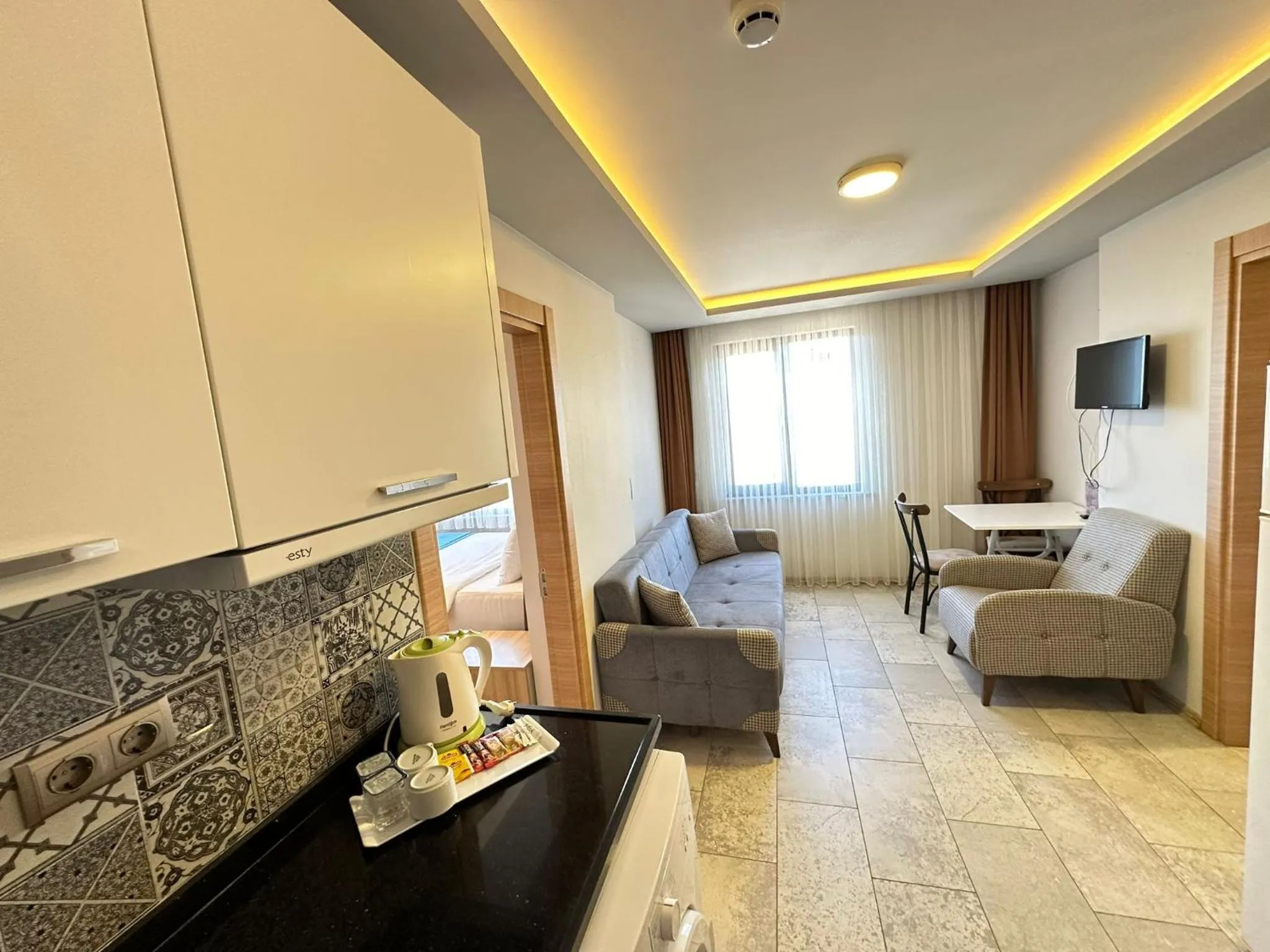 TV and multimedia in Trabzon Gloria Suite Hotel
