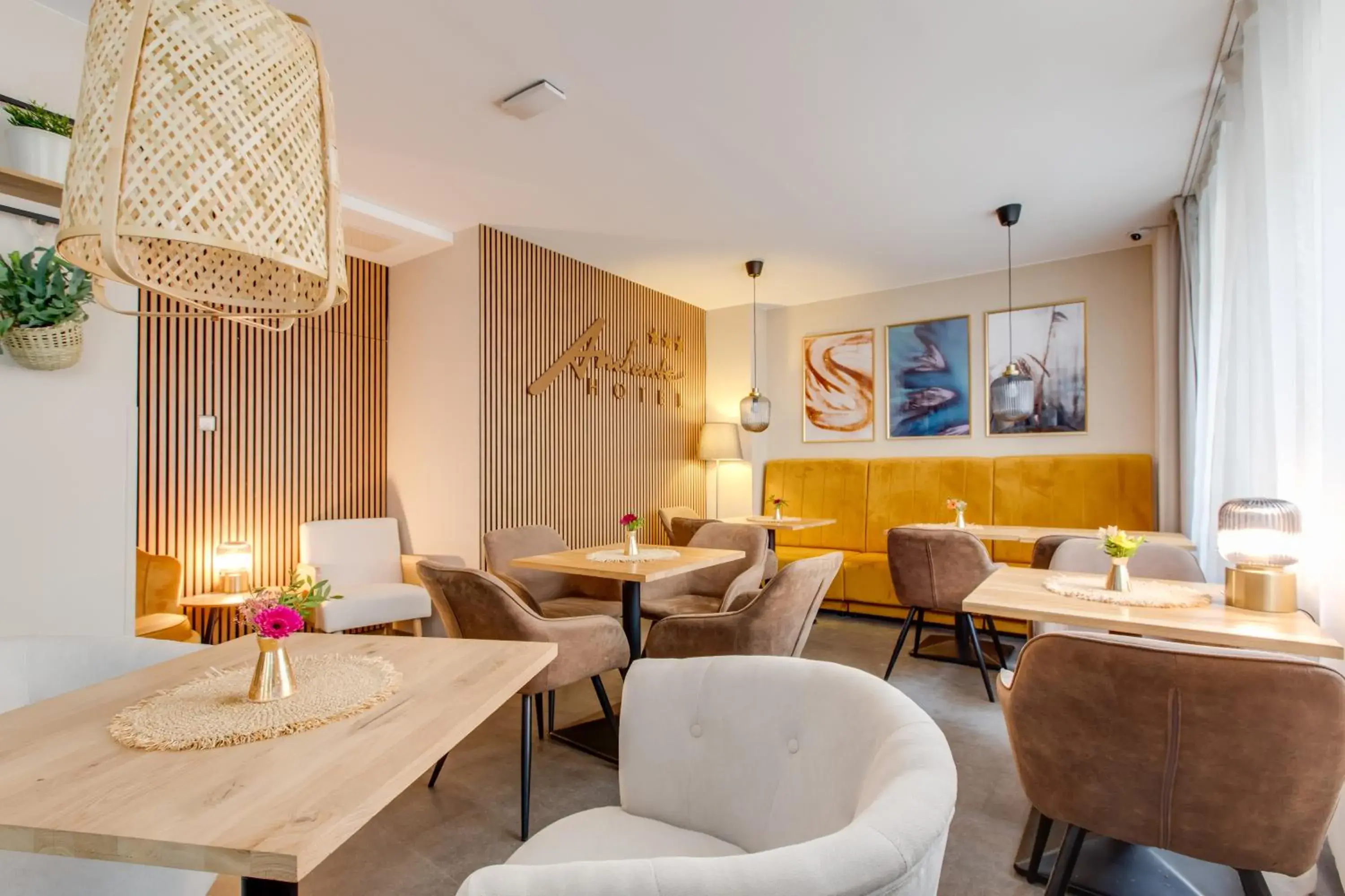 Restaurant/places to eat in Hotel Andante Restaurant/places to eat in Hotel Andante