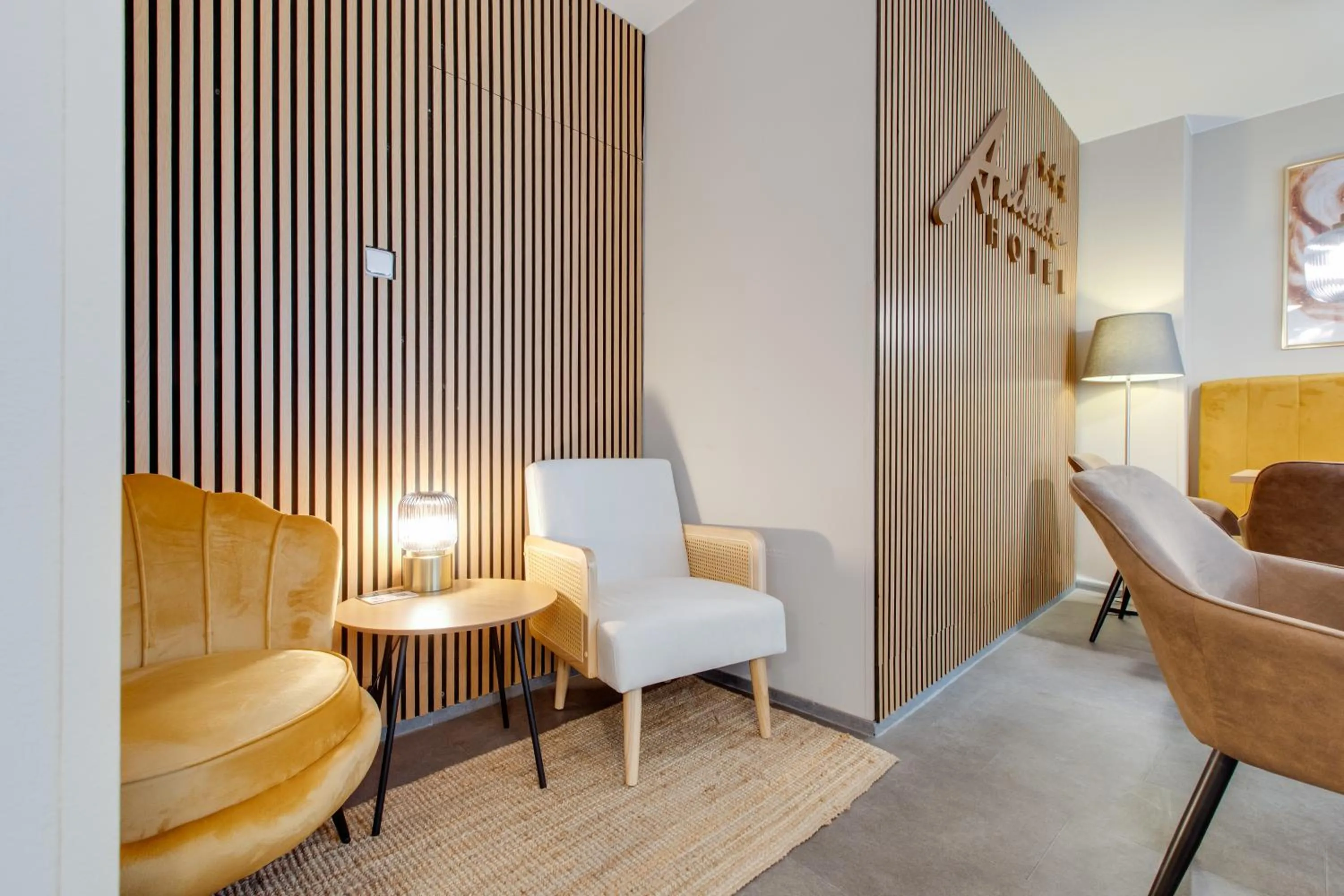 Seating area in Hotel Andante