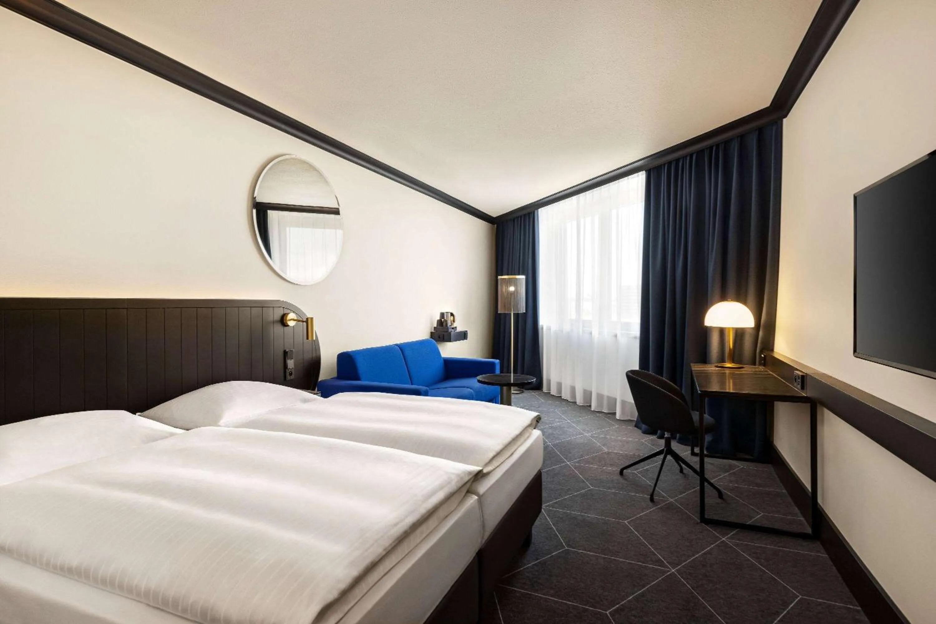 Photo of the whole room, Bed in Vienna House by Wyndham Diplomat Prague