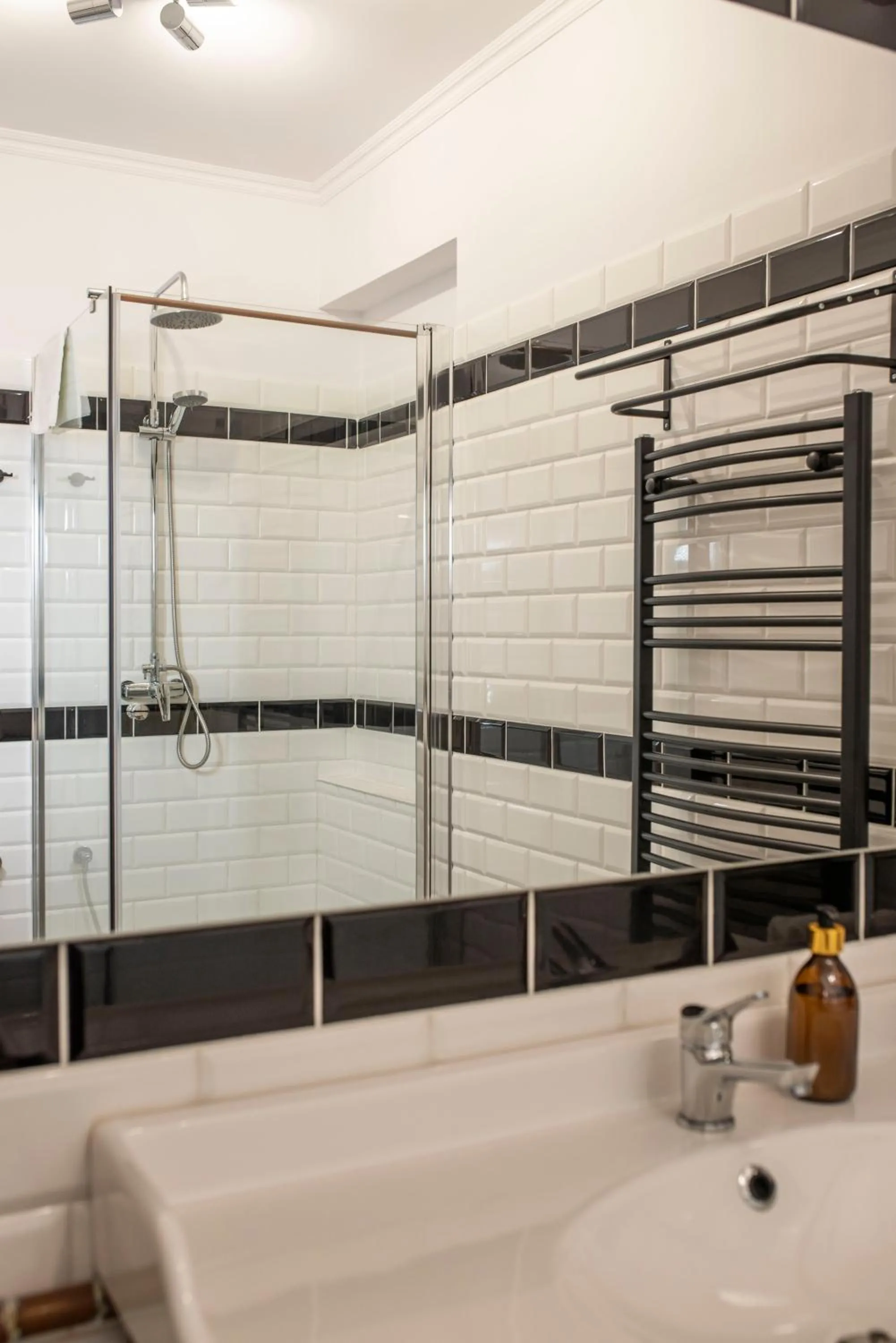 Shower in Ohana Space w Juracie