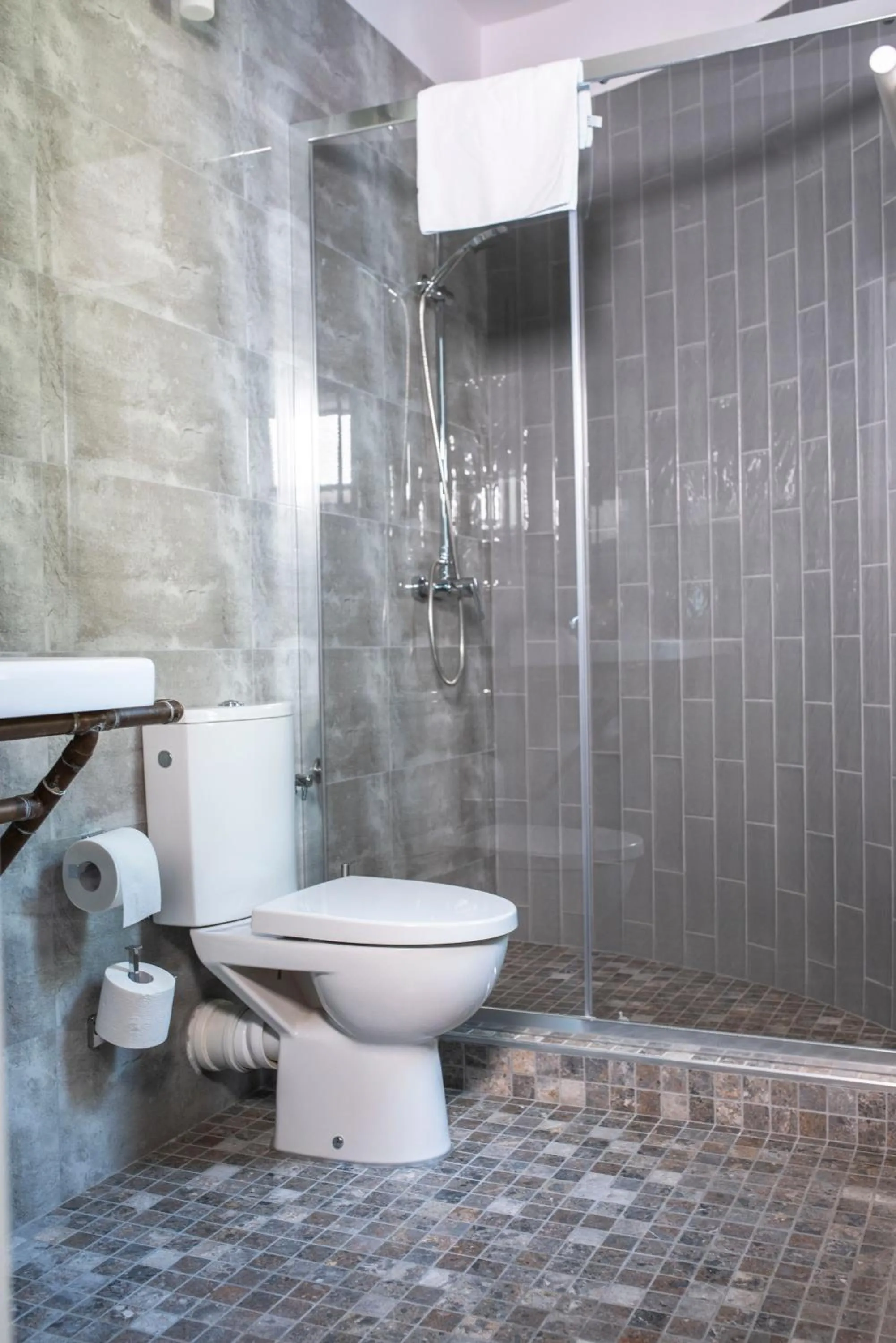 Shower in Ohana Space w Juracie