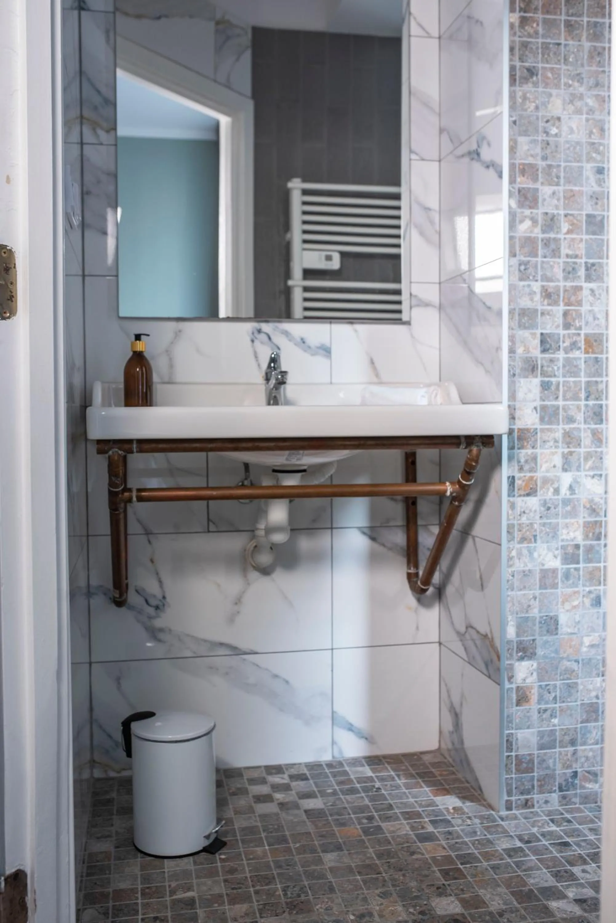 Shower in Ohana Space w Juracie