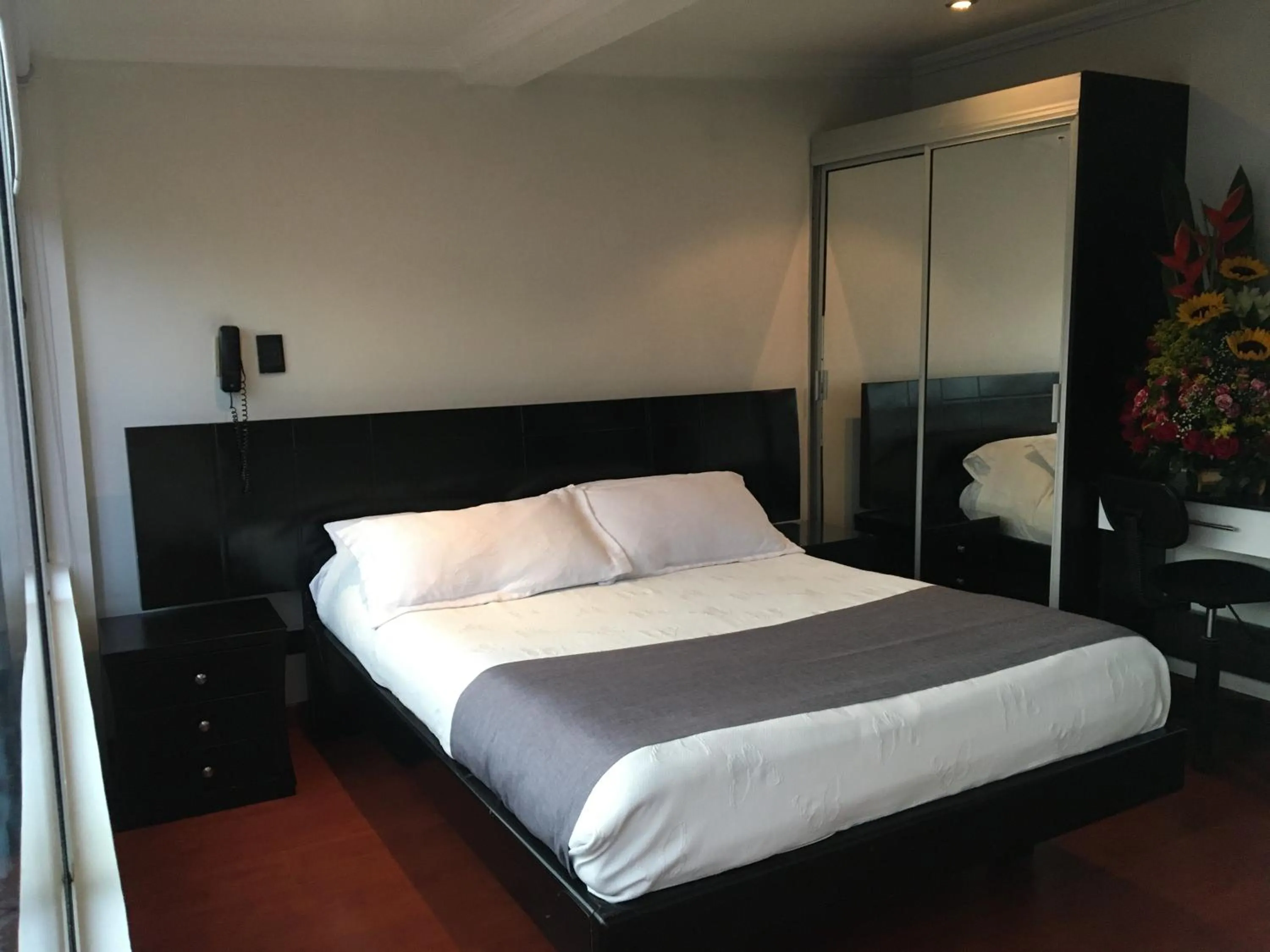 Bed in Hotel Ejecutivo Embajada