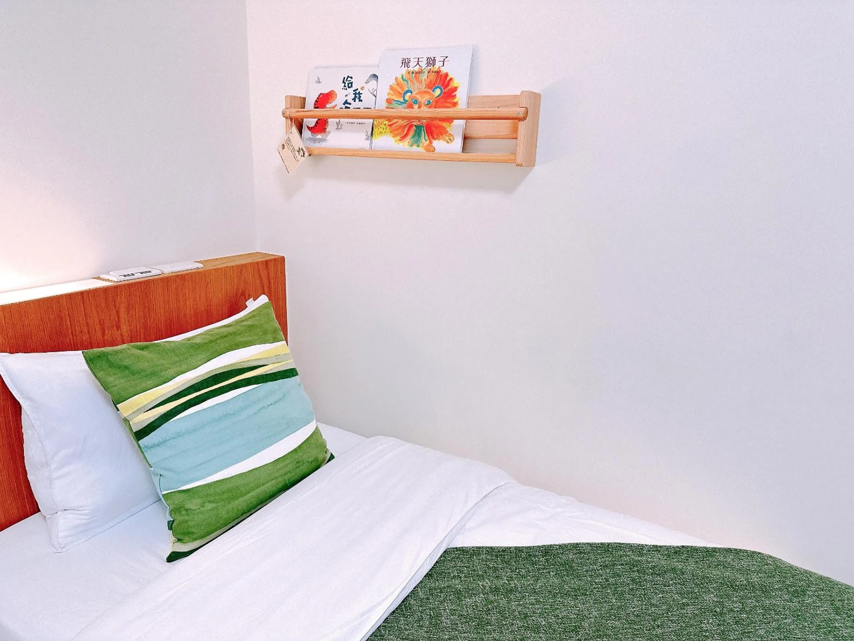 Bedroom, Bed in Gardenstay