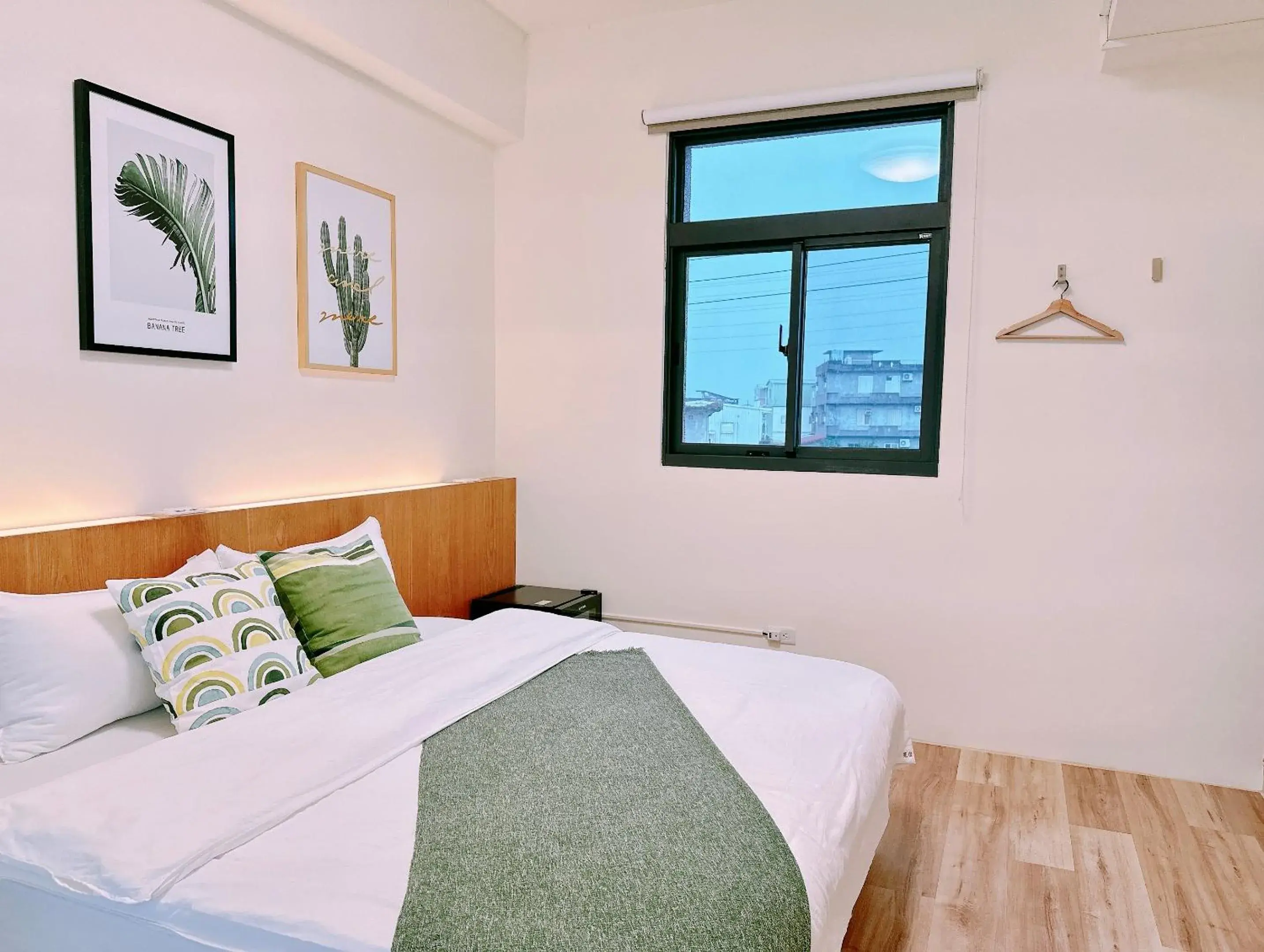 Double Room with Mountain View in Gardenstay Double Room with Mountain View in Gardenstay