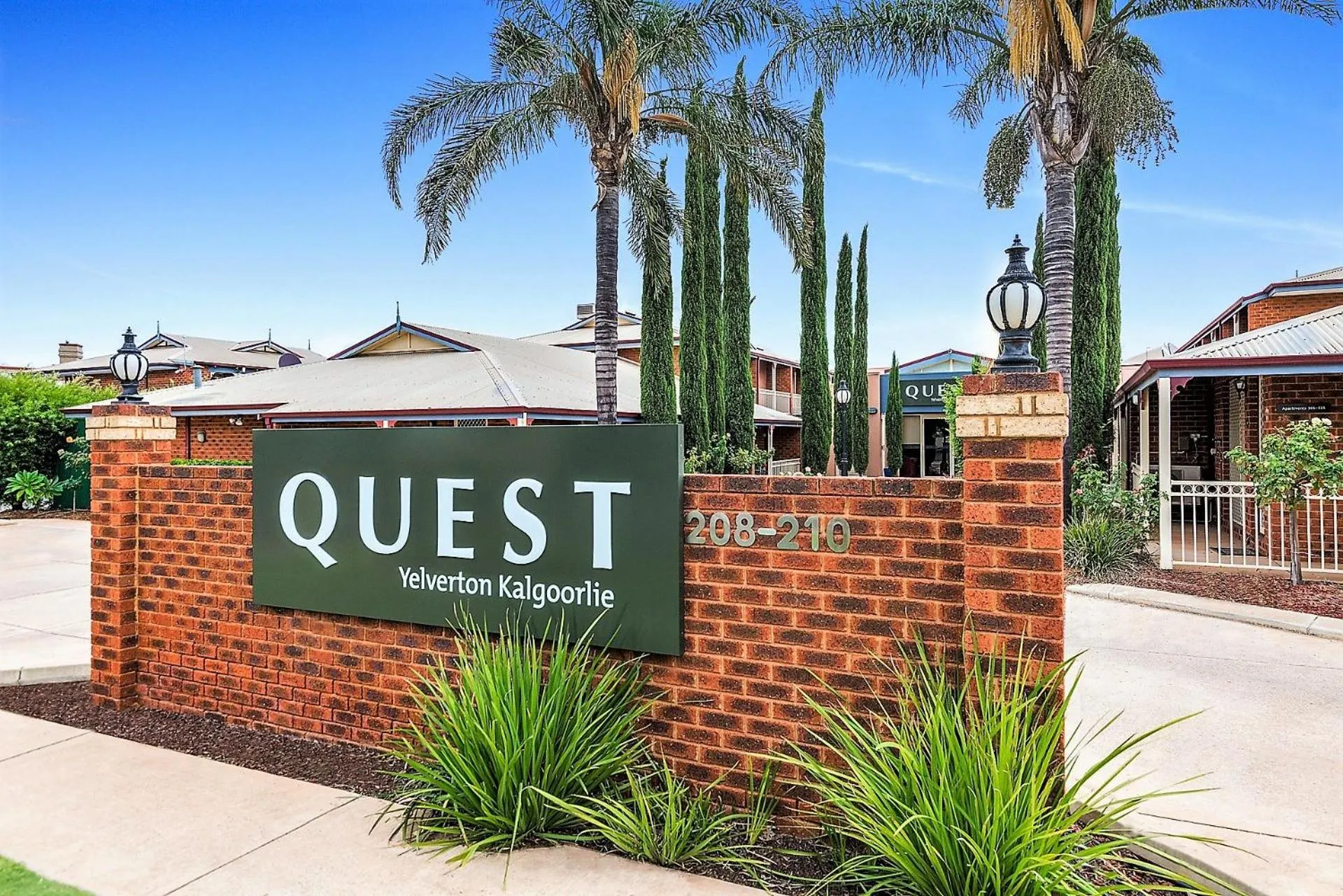 Facade/entrance in Quest Yelverton Kalgoorlie