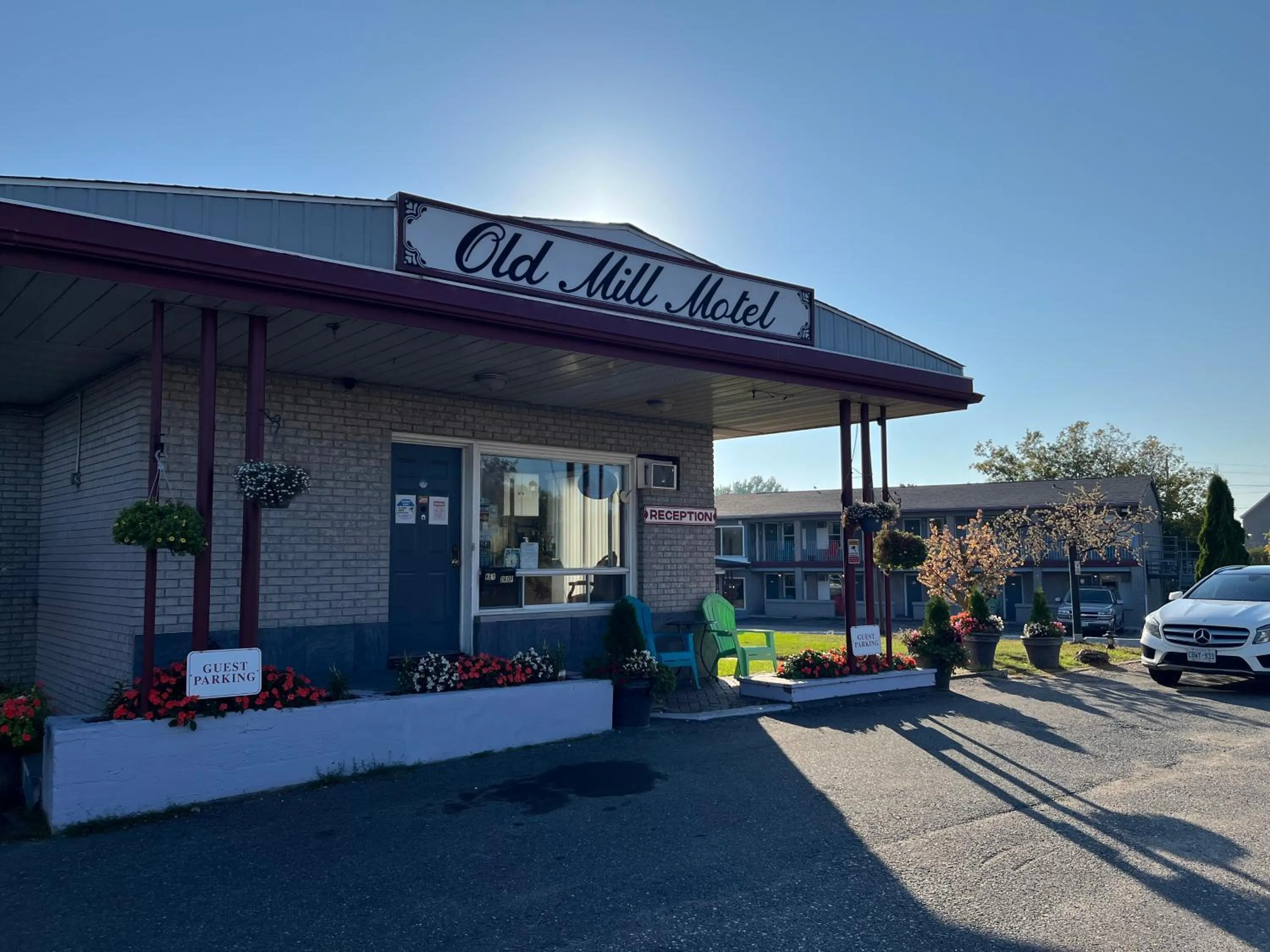 Property building in Old Mill Motel
