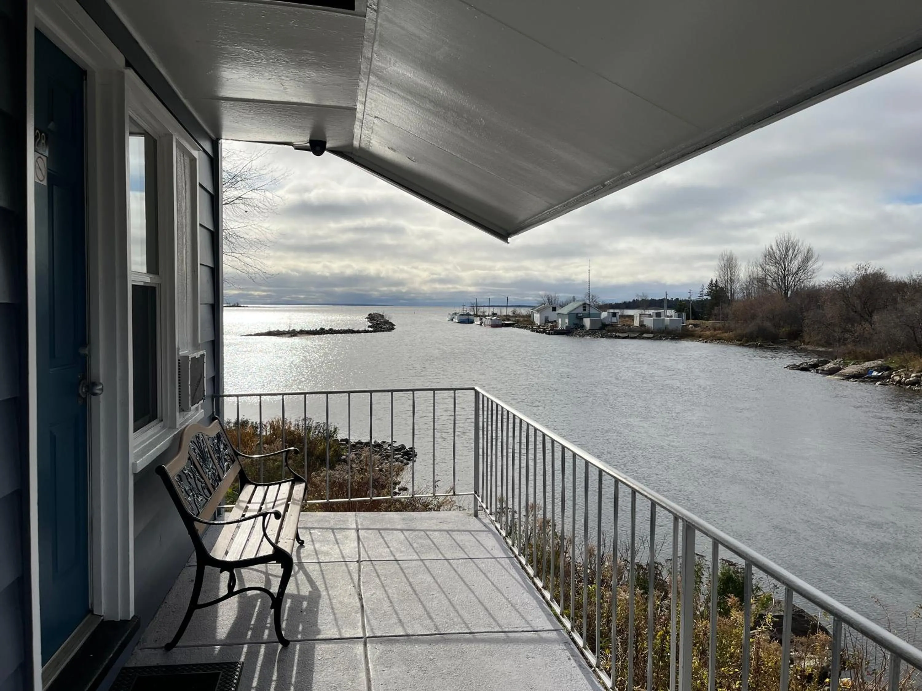 Balcony/Terrace in Old Mill Motel