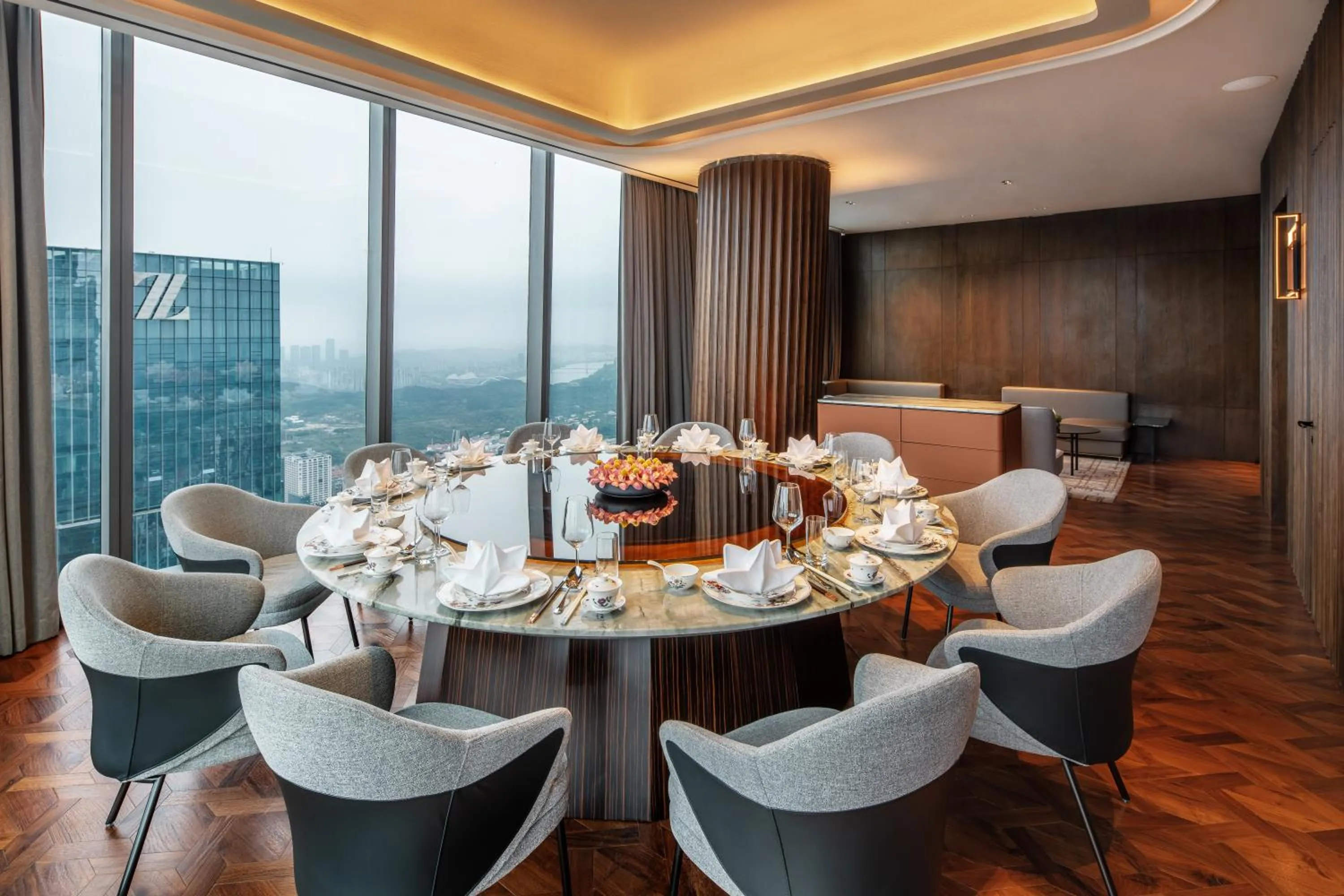Restaurant/places to eat in Shangri-La Nanning - The tallest hotel worldwide in Shangri-La Group