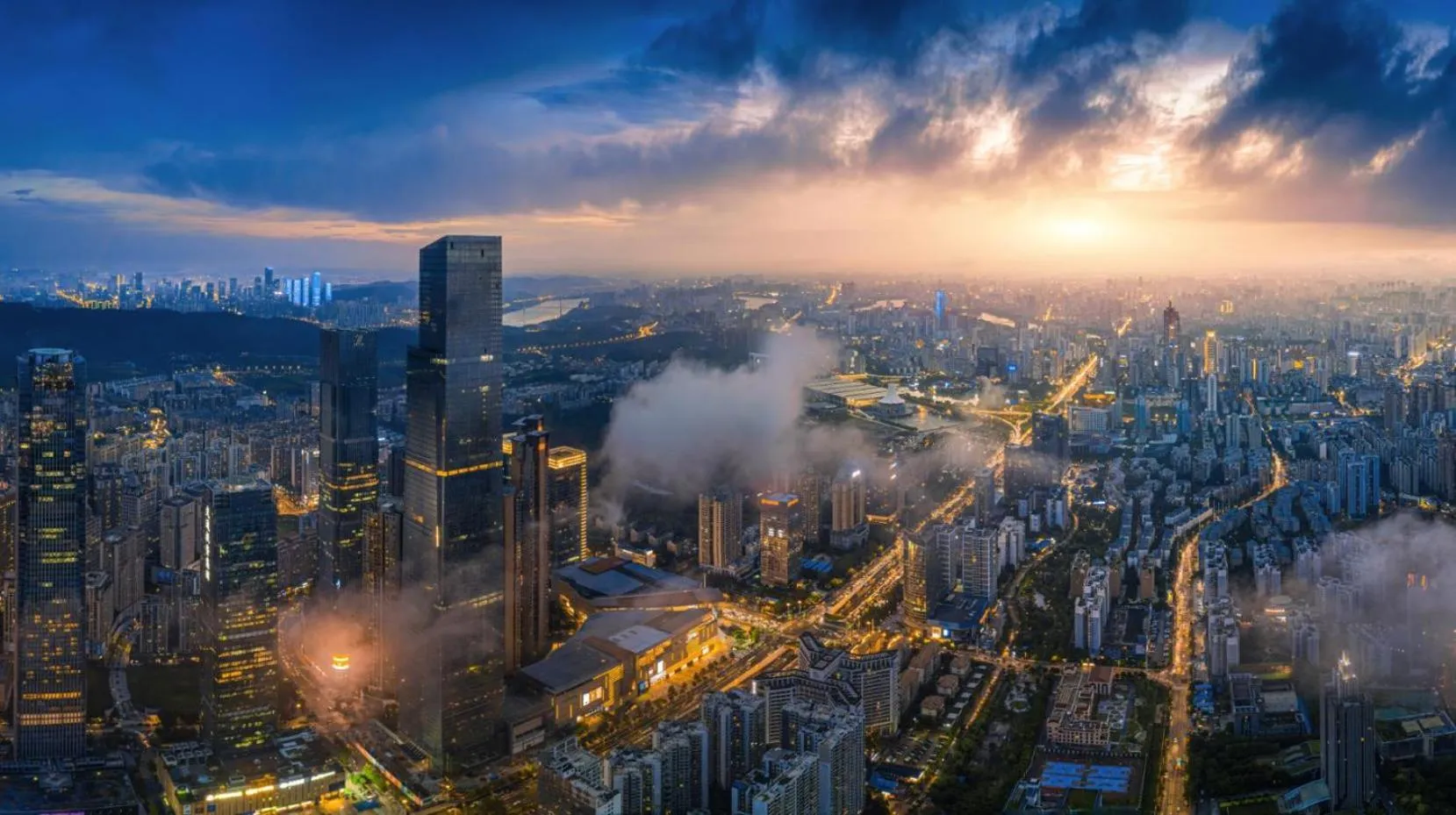 Property building in Shangri-La Nanning - The tallest hotel worldwide in Shangri-La Group