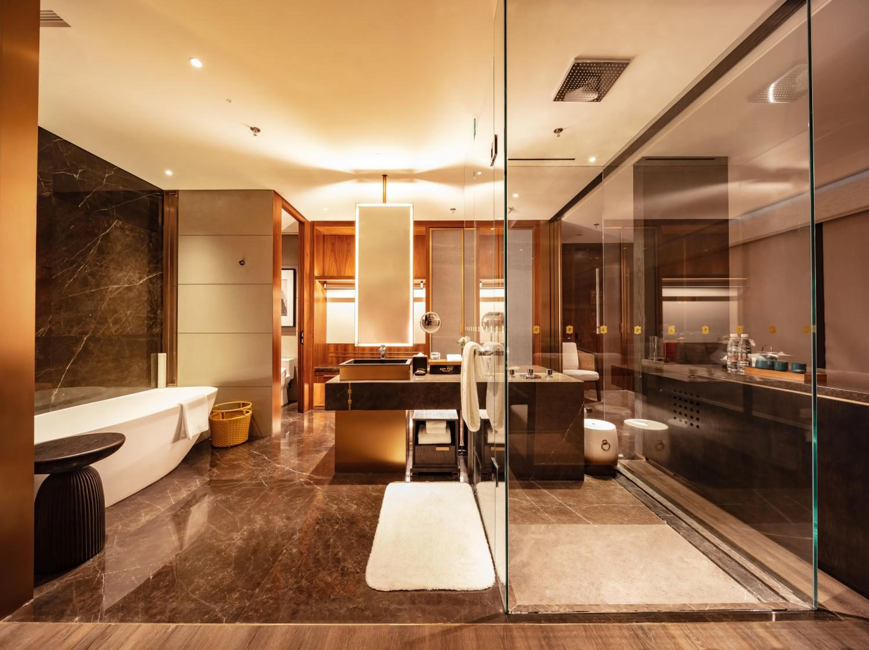 Bathroom in Shangri-La Nanning - The tallest hotel worldwide in Shangri-La Group