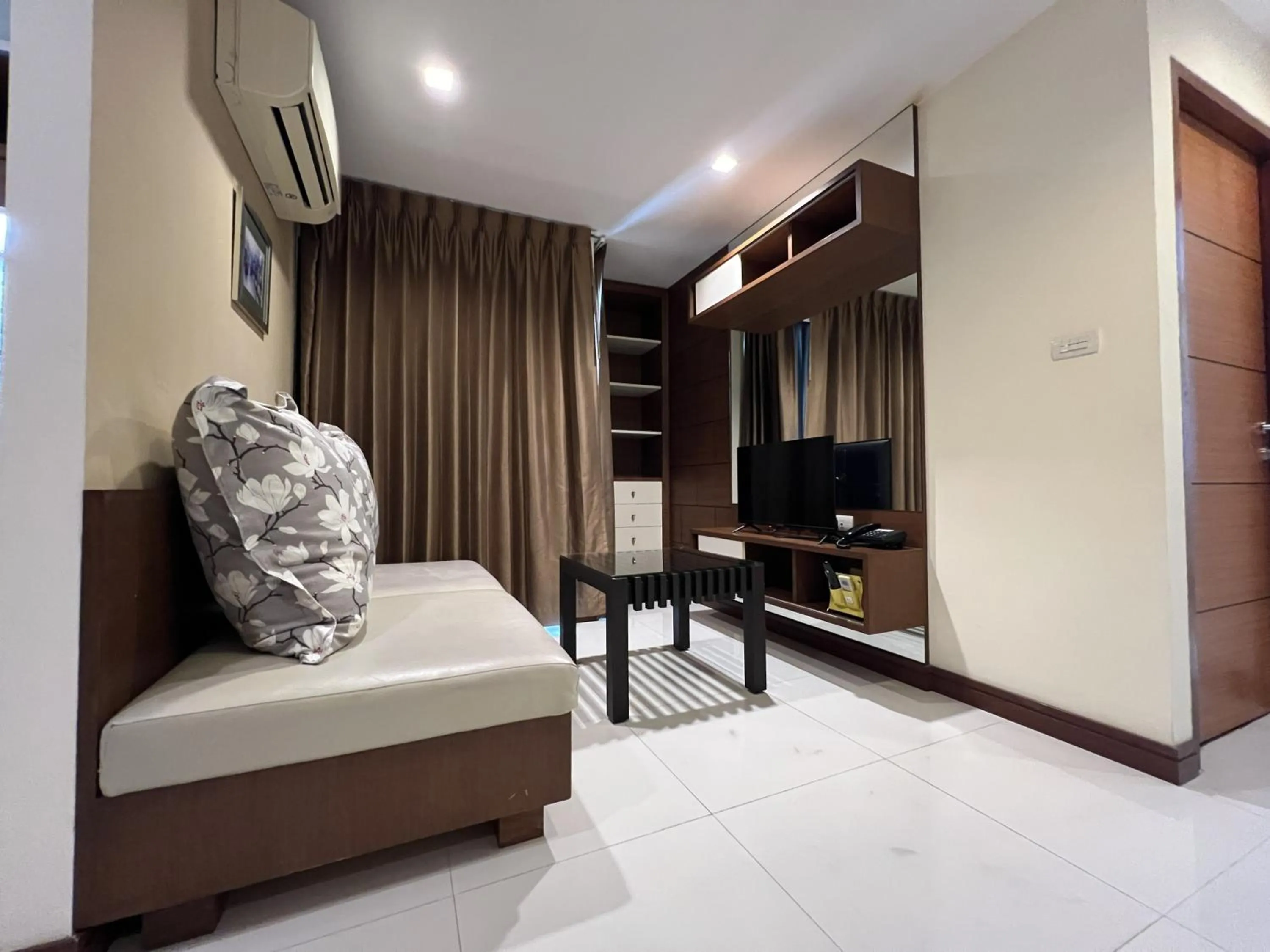 TV and multimedia in Silom Forest Exclusive Residence