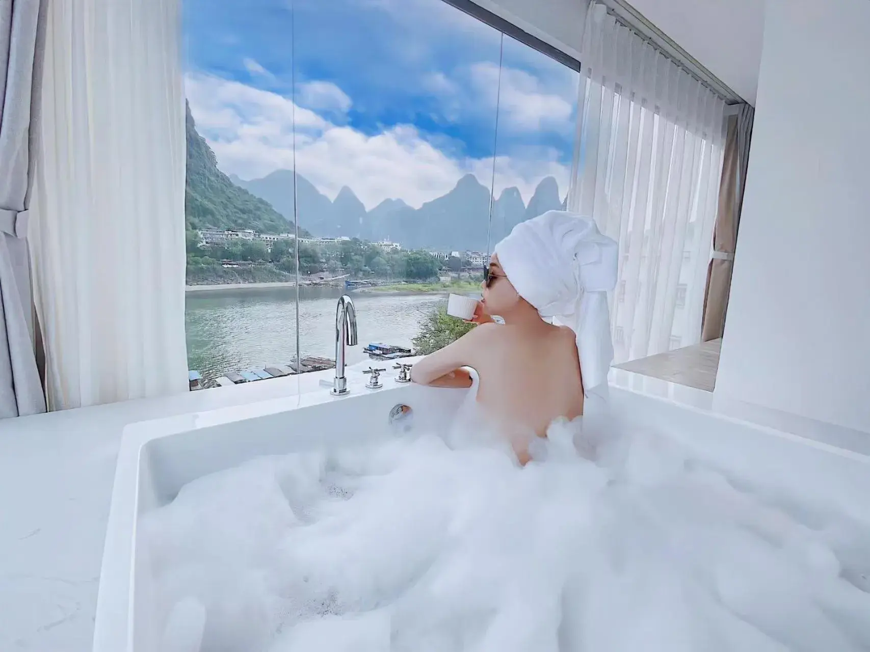 Ruoli Yangshuo Ruoli Yangshuo