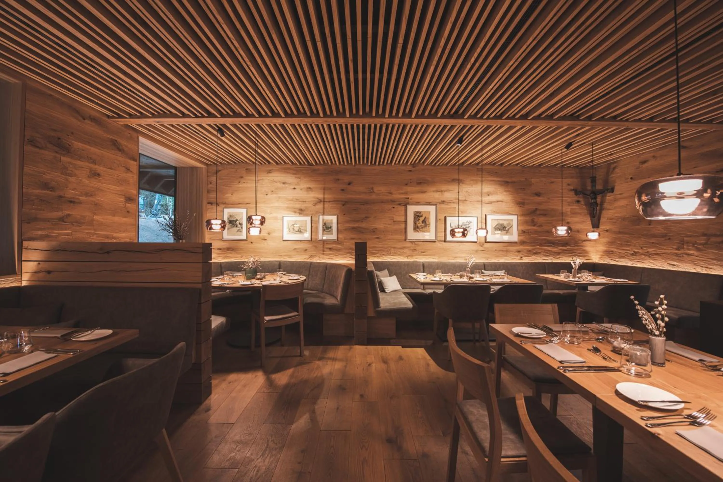 Restaurant/places to eat in Hotel Munde