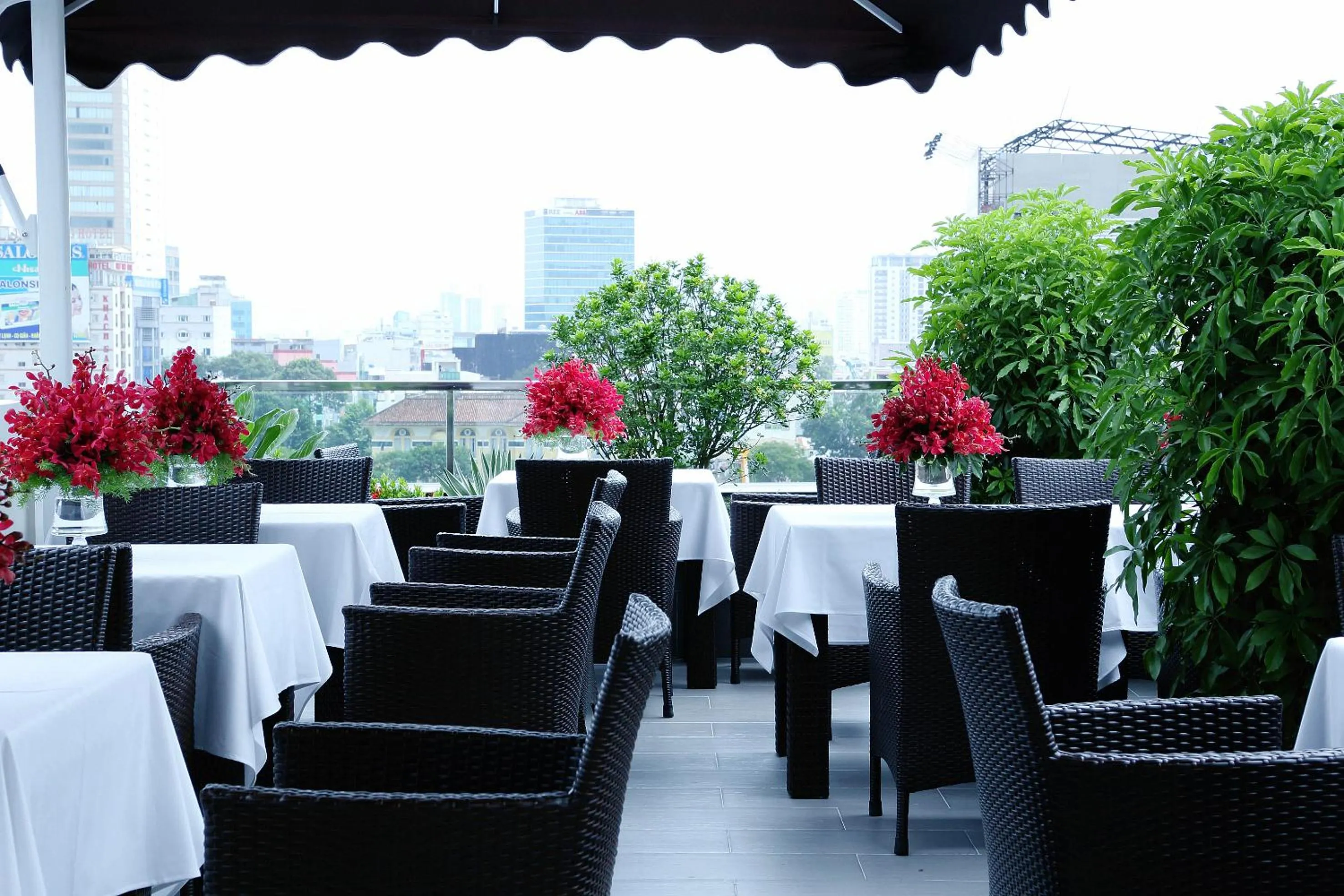 Restaurant/places to eat in Anpha Boutique Hotel