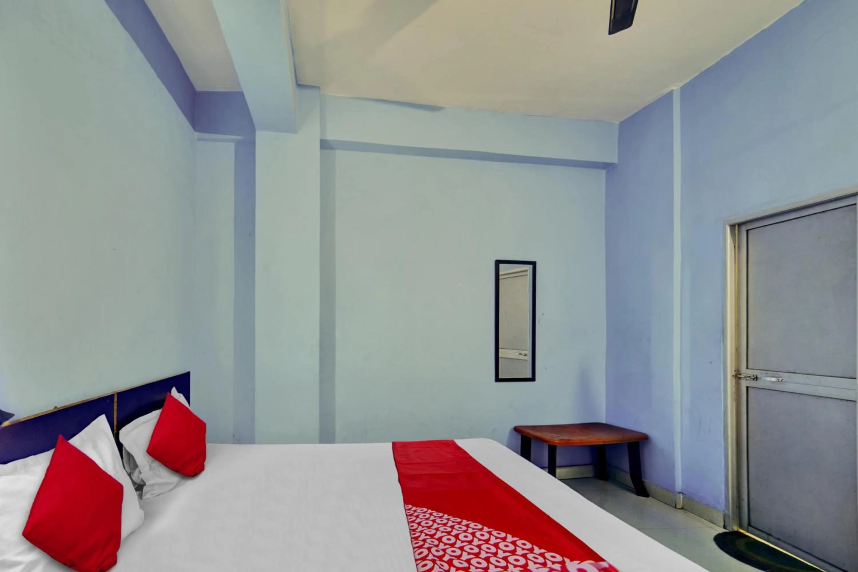 Bedroom, Bed in Hotel O Glad Guest House