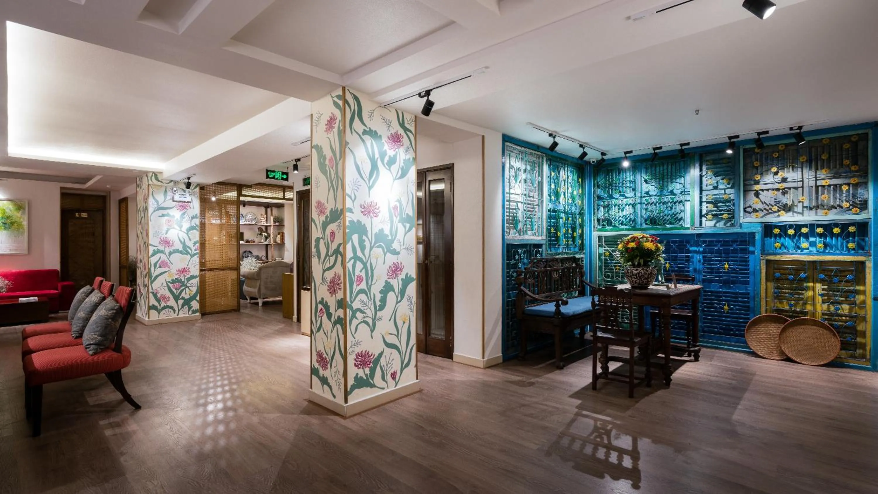 Lobby or reception in Asian Ruby Center Point Hotel & Spa