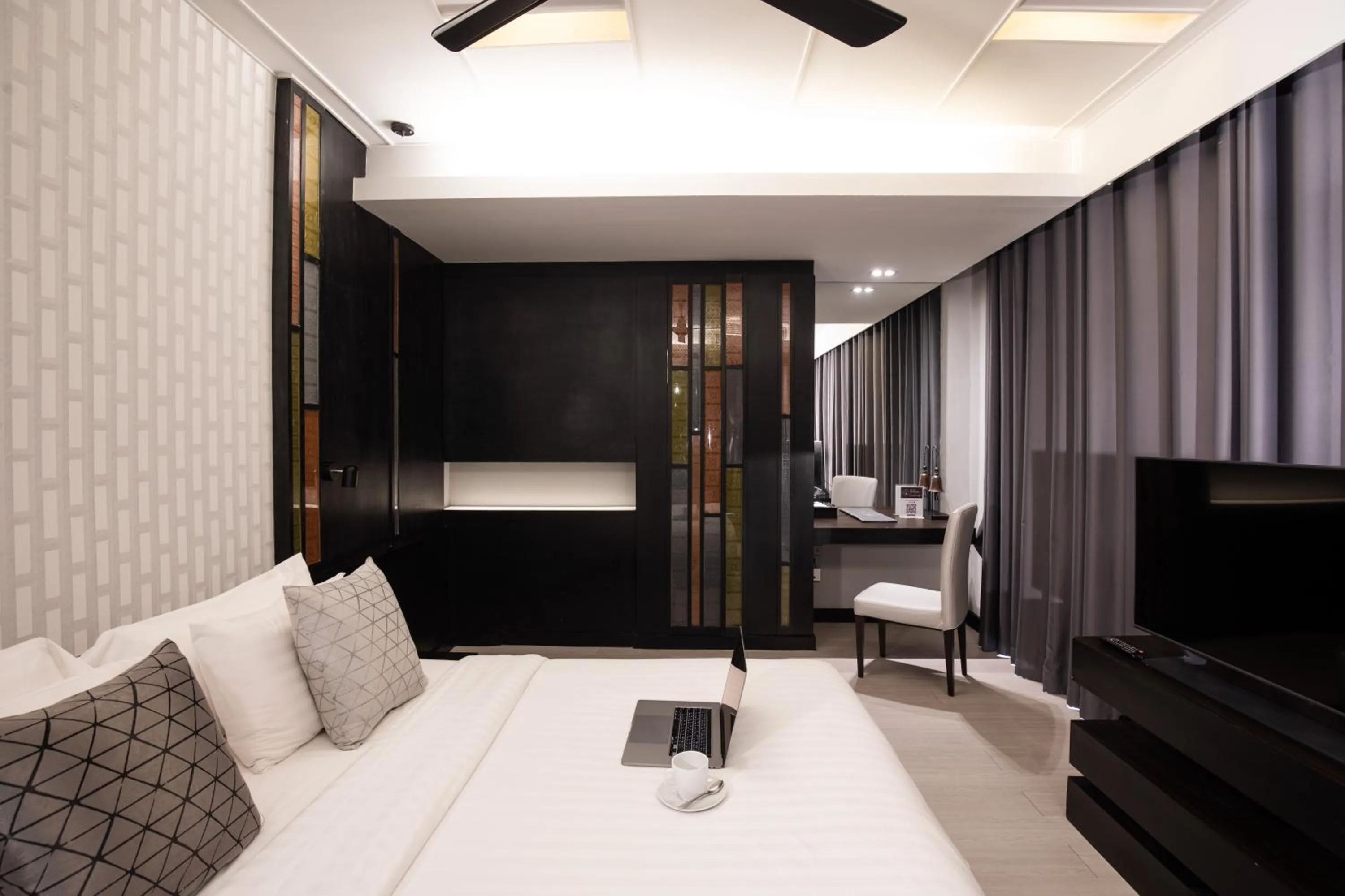 Bedroom, Bed in De Chai Oriental Nimman - SHA Plus