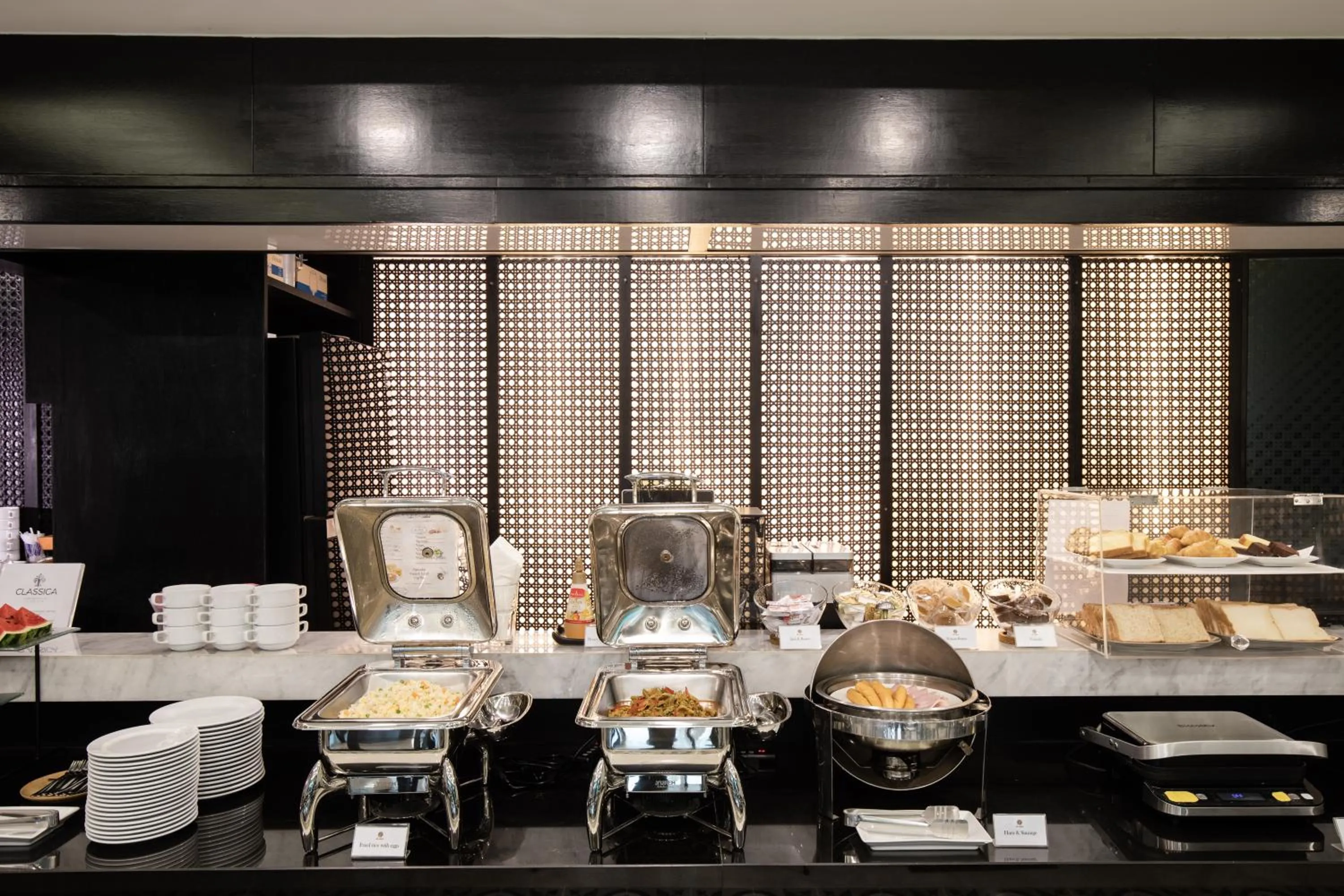 Buffet breakfast in De Chai Oriental Nimman - SHA Plus