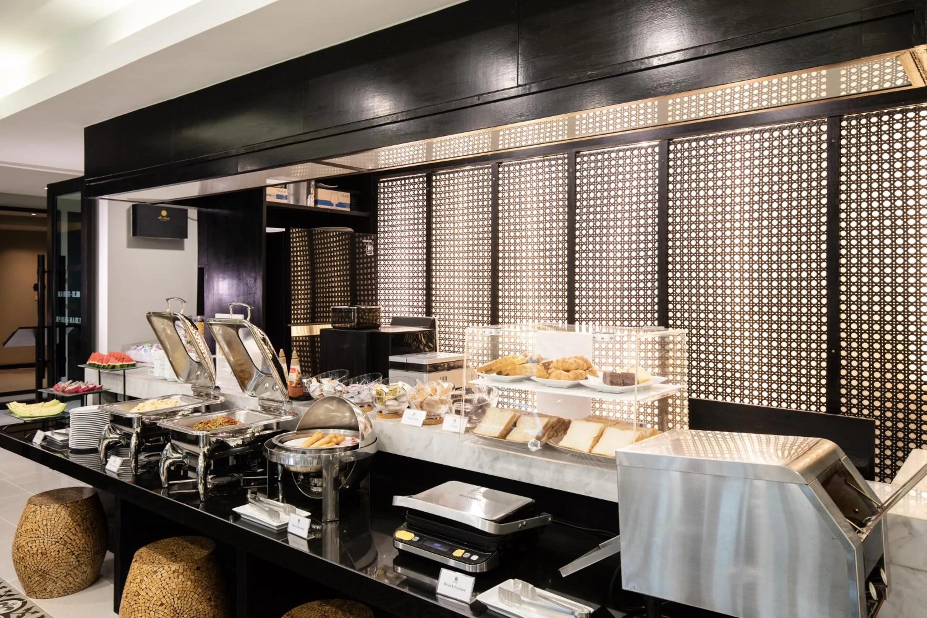 Buffet breakfast in De Chai Oriental Nimman - SHA Plus