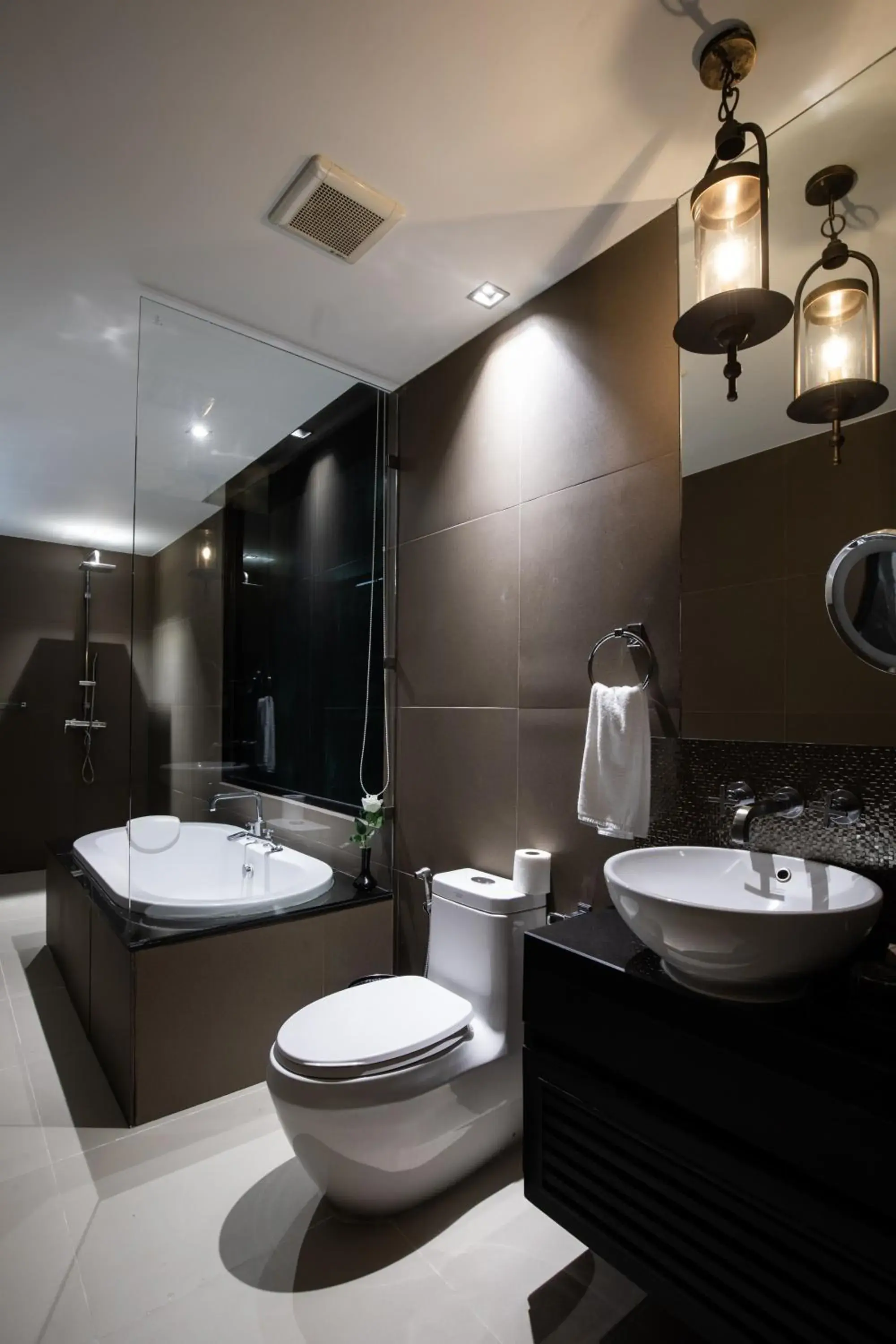 Bathroom in De Chai Oriental Nimman - SHA Plus Bathroom in De Chai Oriental Nimman - SHA Plus