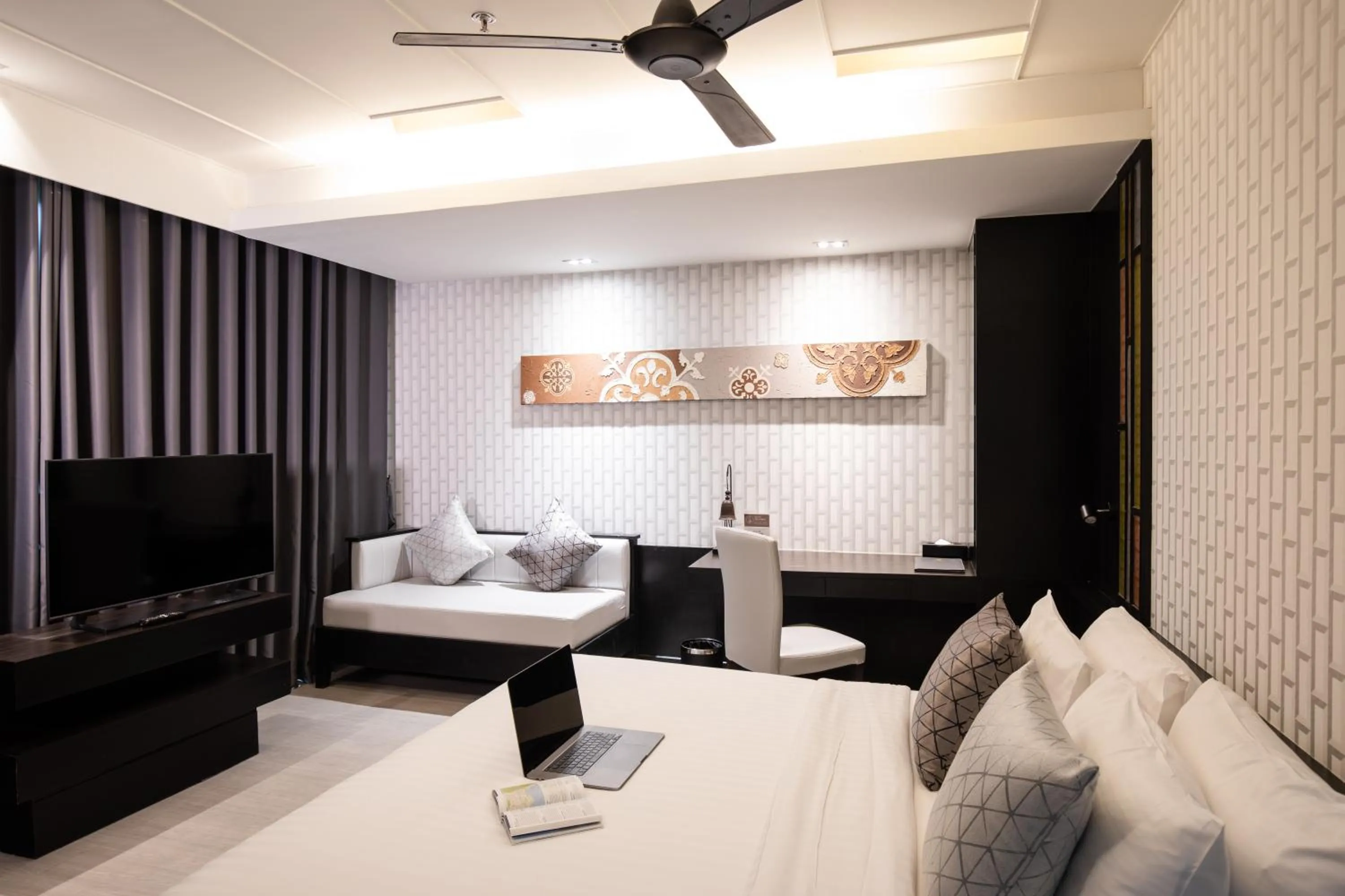 Bedroom, Bed in De Chai Oriental Nimman - SHA Plus